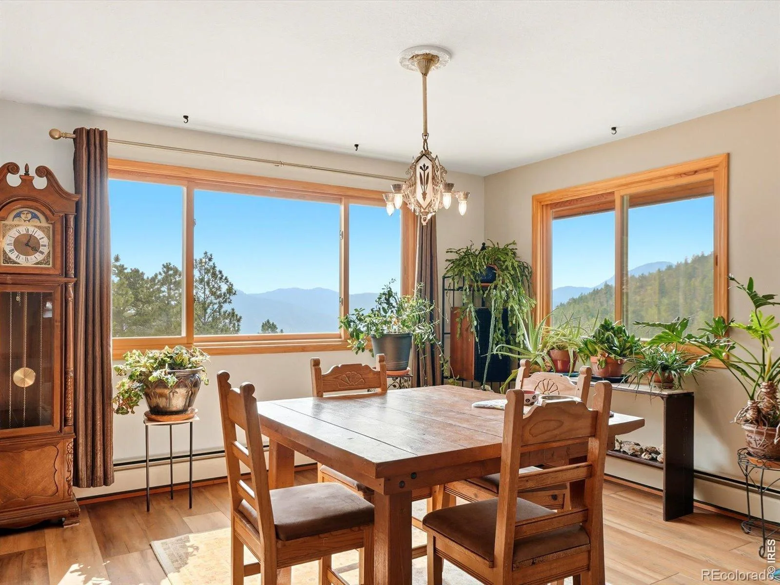32307 Sylvan Road Golden CO 80403 | MLS #RECIR1063612 08202026003855 1600 13