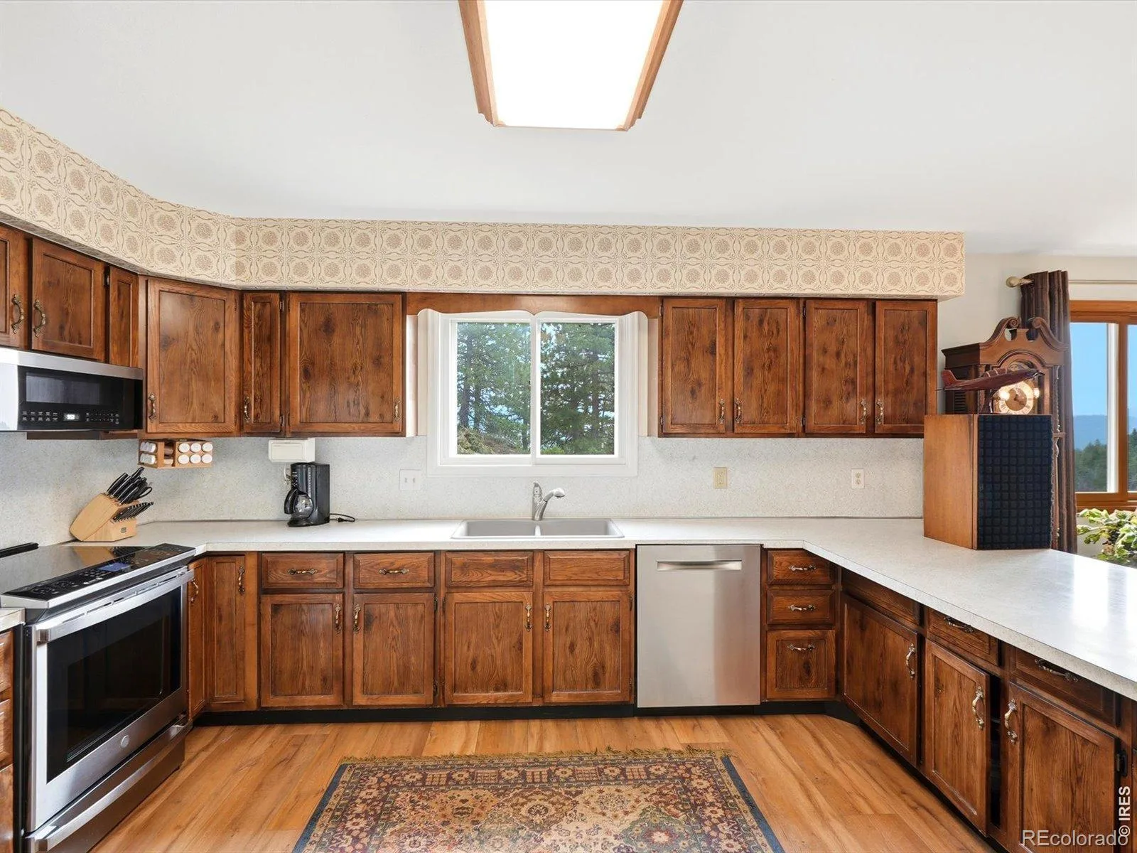 32307 Sylvan Road Golden CO 80403 | MLS #RECIR1063612 08202026003855 1600 17