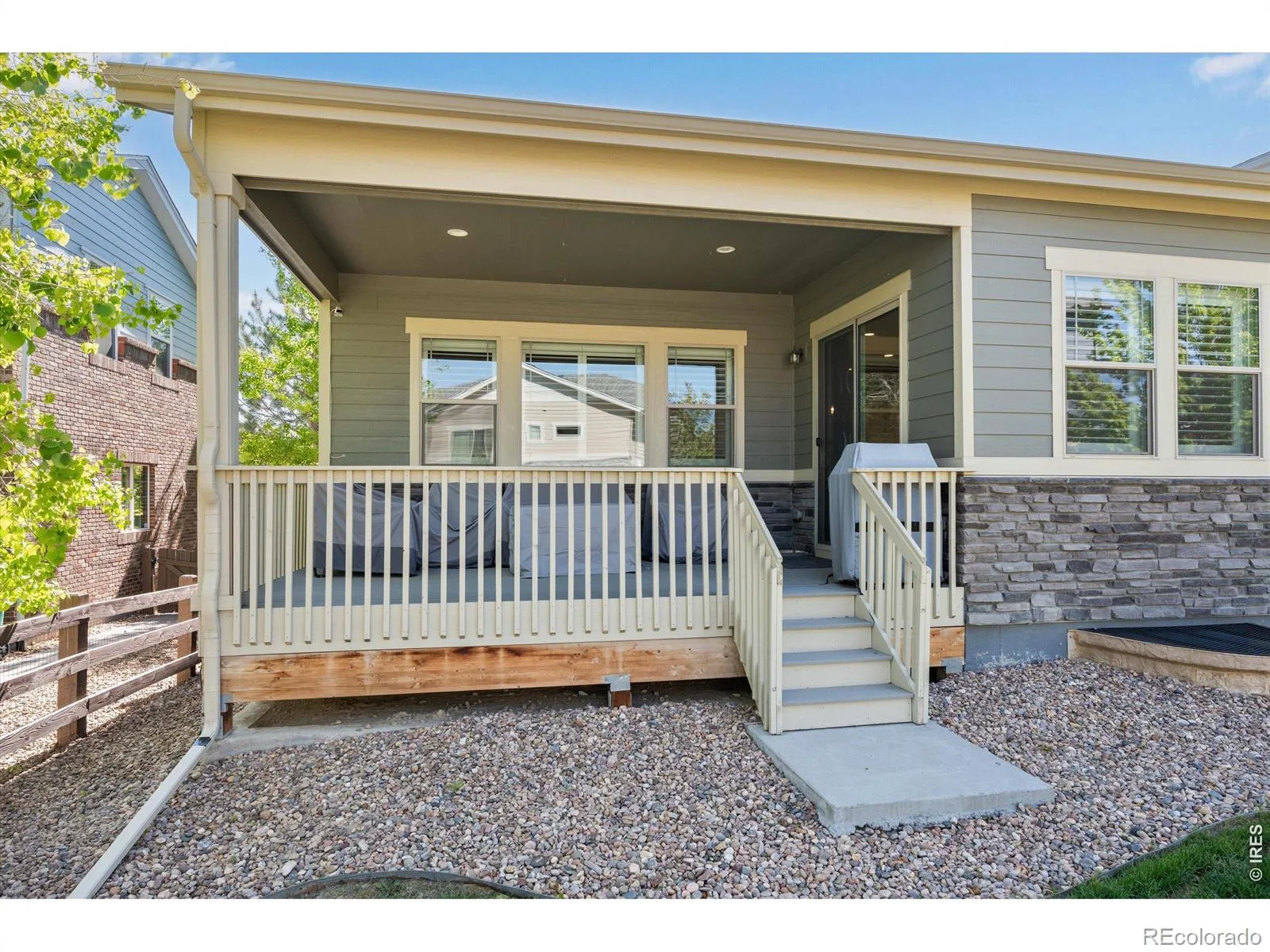 6807 S Riverwood Way Aurora CO 80016 MLS #RECIR1063657 07092026224514 1600 31