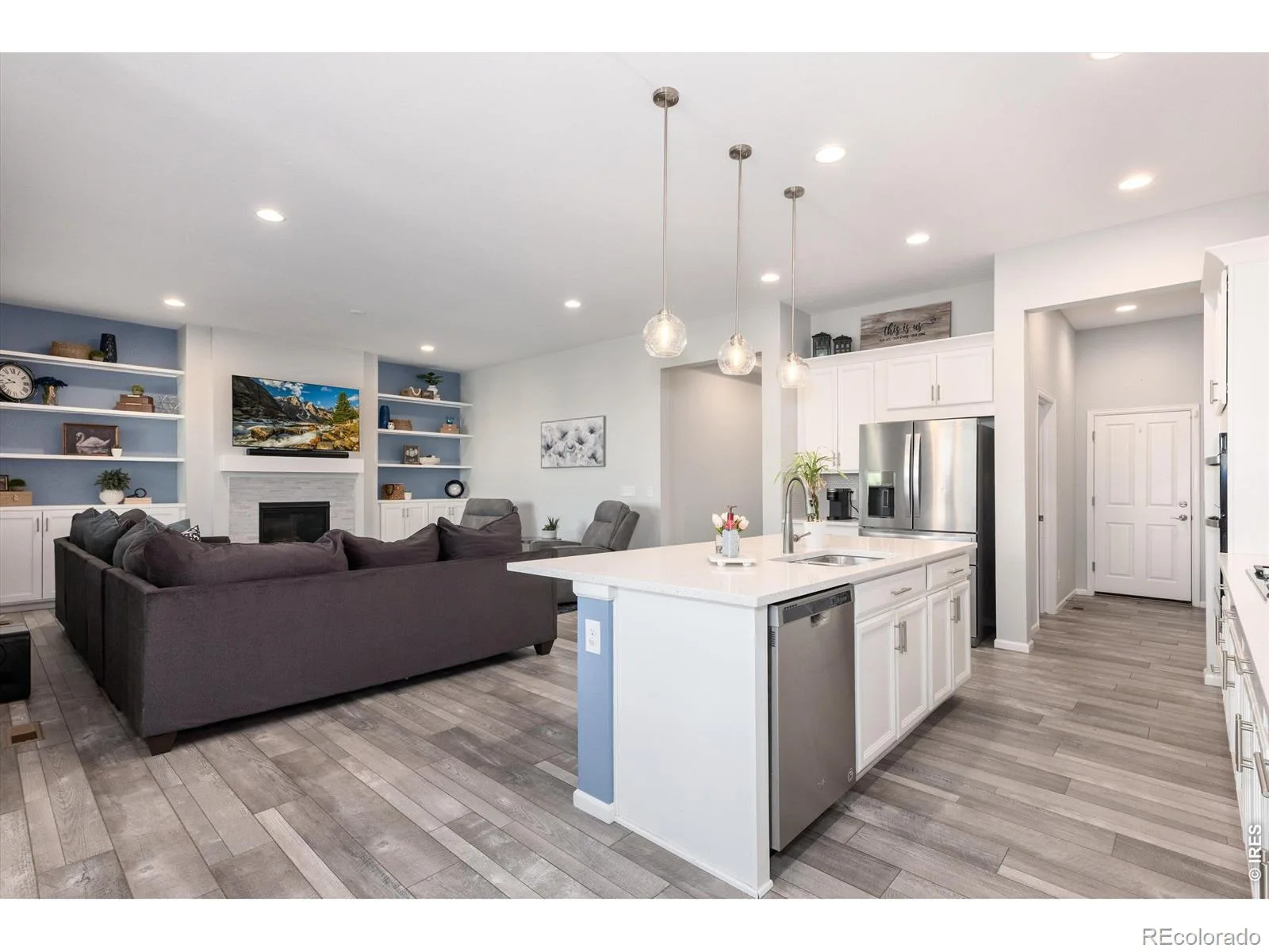 6807 S Riverwood Way Aurora CO 80016 MLS #RECIR1063657 07092026224514 1600 4