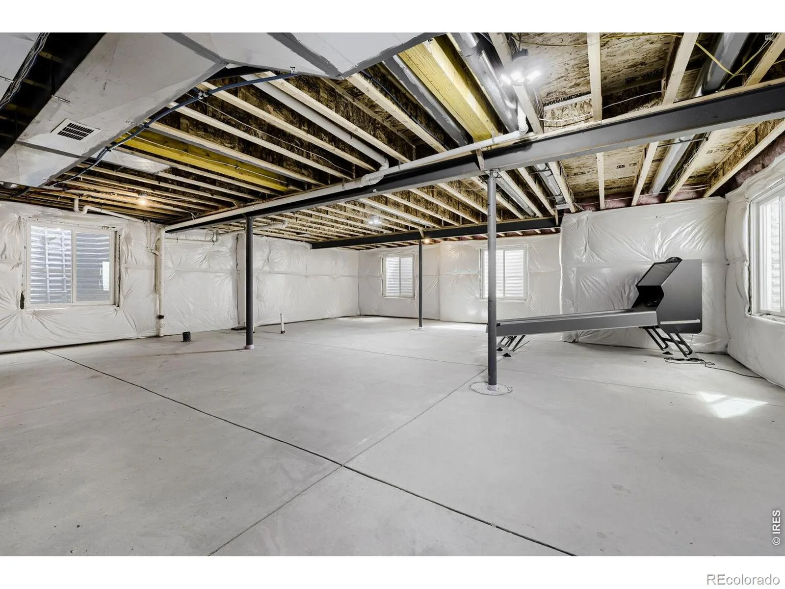 17558 E 103rd Drive Commerce City CO 80022 MLS #RECIR1063689 07092026164256 1600 18