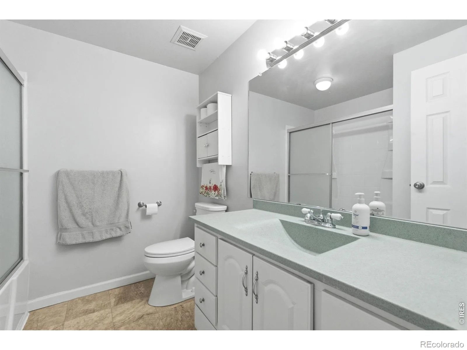 532 Oakwood Drive #E207 Castle Rock CO 80104 | MLS #RECIR1063708 07092026180743 1600 12
