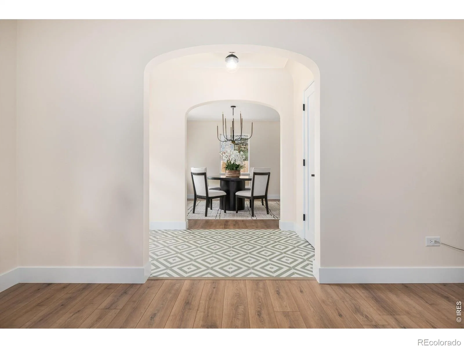 2015 N Monaco Denver CO 80207 MLS #RECIR1063748 07092026193936 1600 17