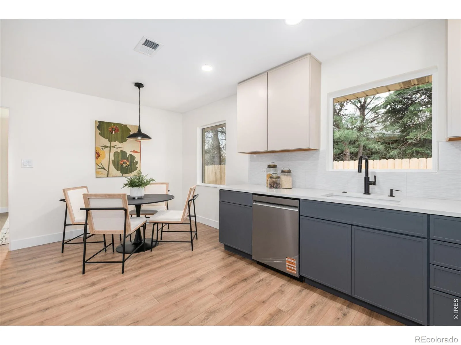 2015 N Monaco Denver CO 80207 MLS #RECIR1063748 07092026193936 1600 28