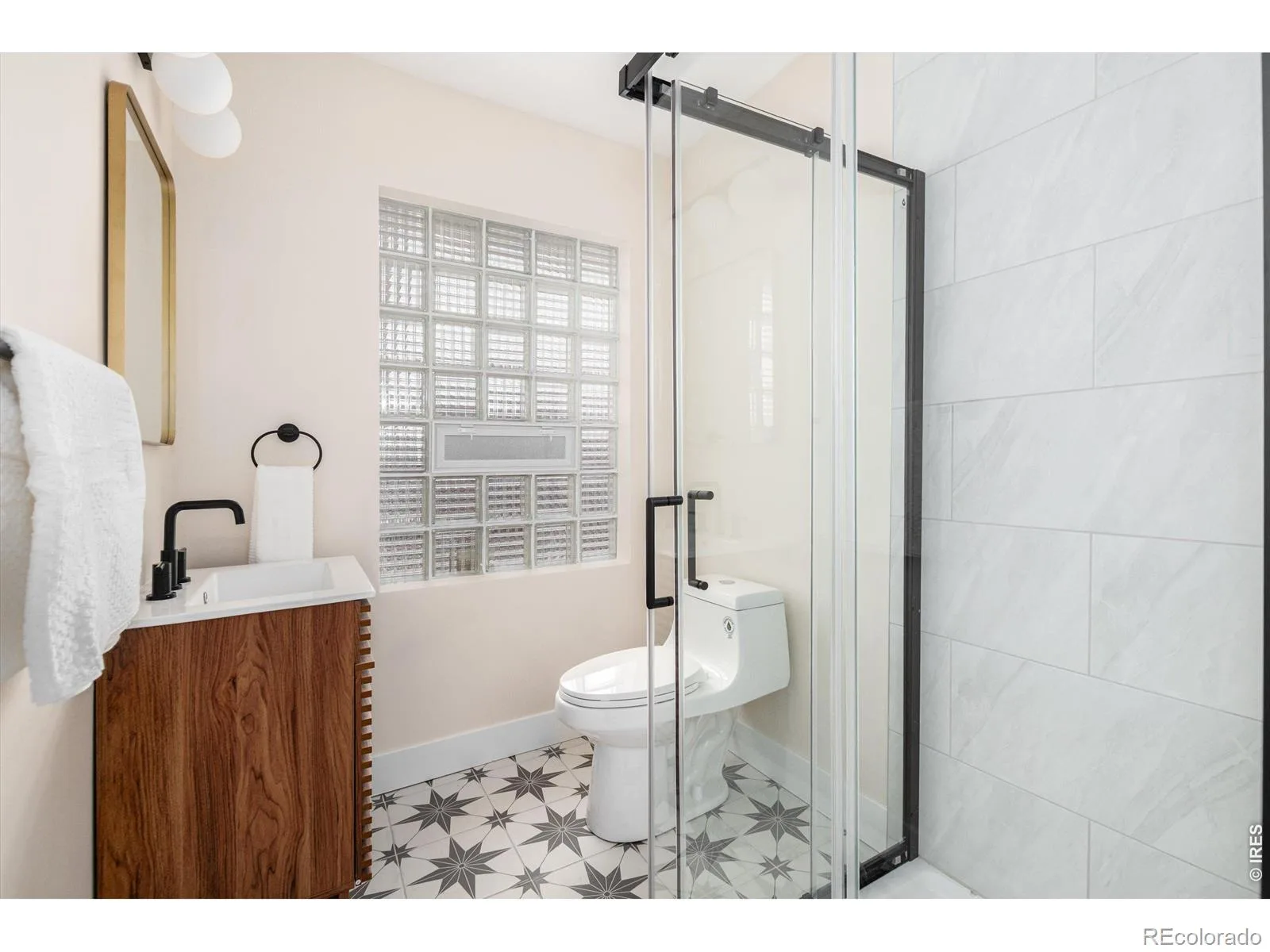 2015 N Monaco Denver CO 80207 MLS #RECIR1063748 07092026193936 1600 37
