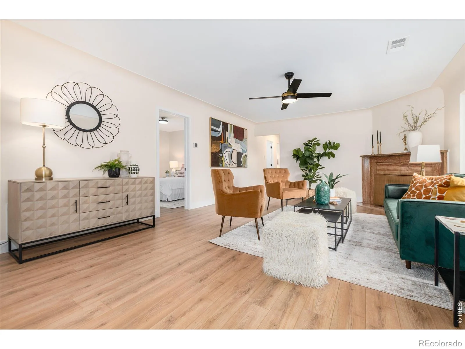 2015 N Monaco Denver CO 80207 MLS #RECIR1063748 07092026193936 1600 4