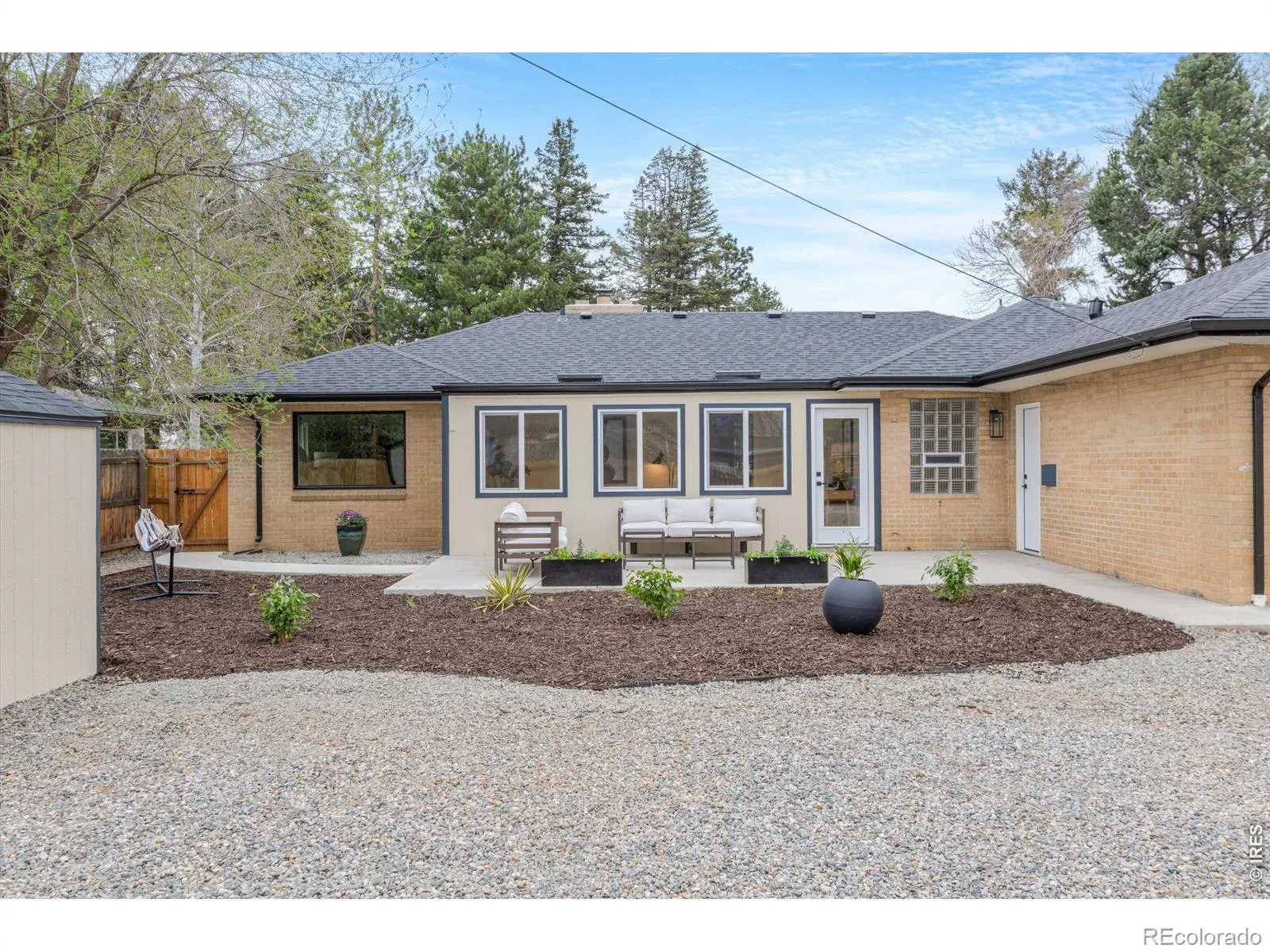 2015 N Monaco Denver CO 80207 MLS #RECIR1063748 07092026193936 1600 9