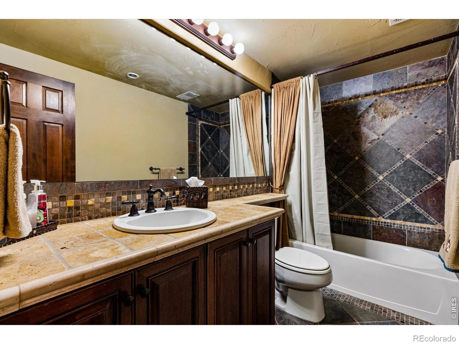 5165 Rialto Drive Parker CO 80134 MLS #RECIR1063796 07152026175800 1600 42