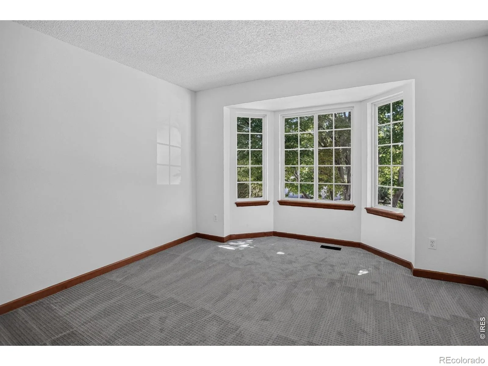2143 Imperial Lane Superior CO 80027 | MLS #RECIR1063845 07102026141111 1600 30