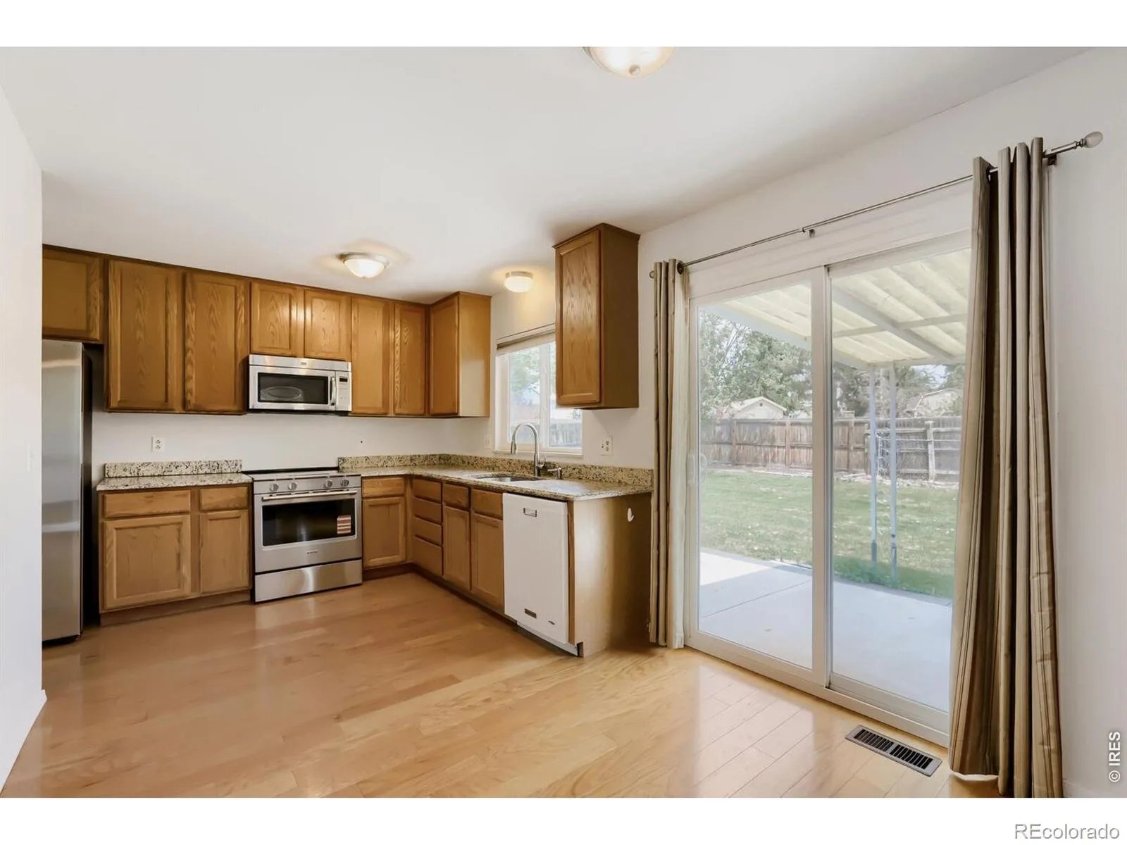 621 Glenwood Drive Lafayette CO 80026 | MLS #RECIR1063880 08112026003814 1600 10