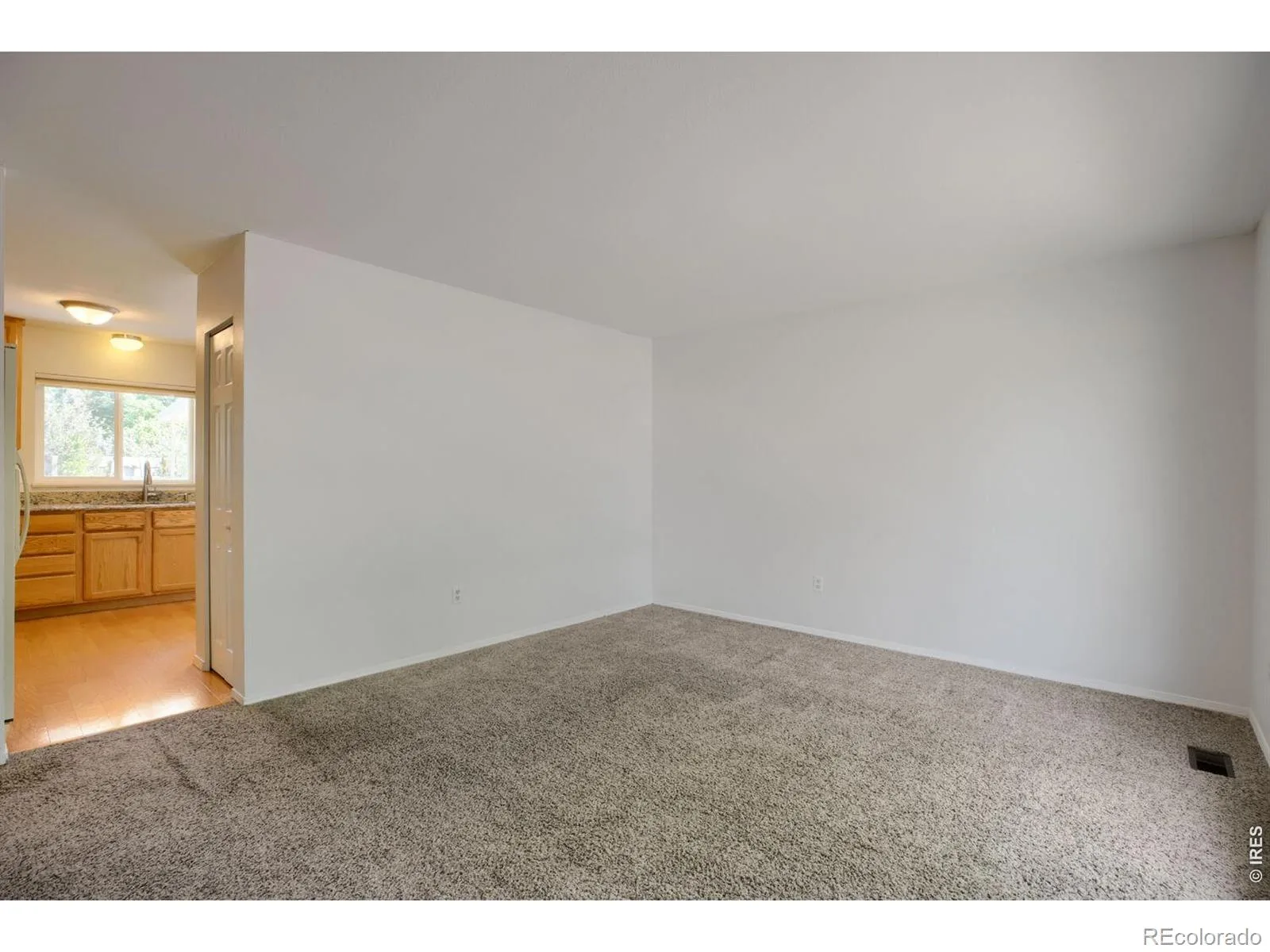 621 Glenwood Drive Lafayette CO 80026 | MLS #RECIR1063880 08112026003814 1600 15