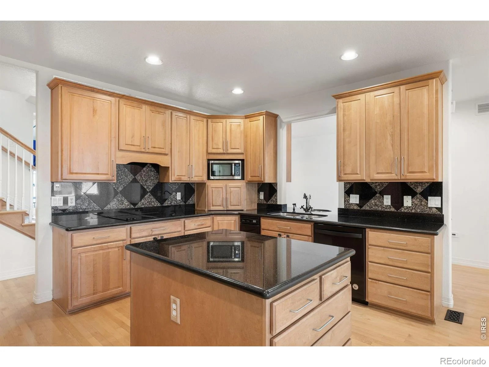 977 Thorncreek Court Thornton CO 80241 | MLS #RECIR1063968 07132026064138 1600 18