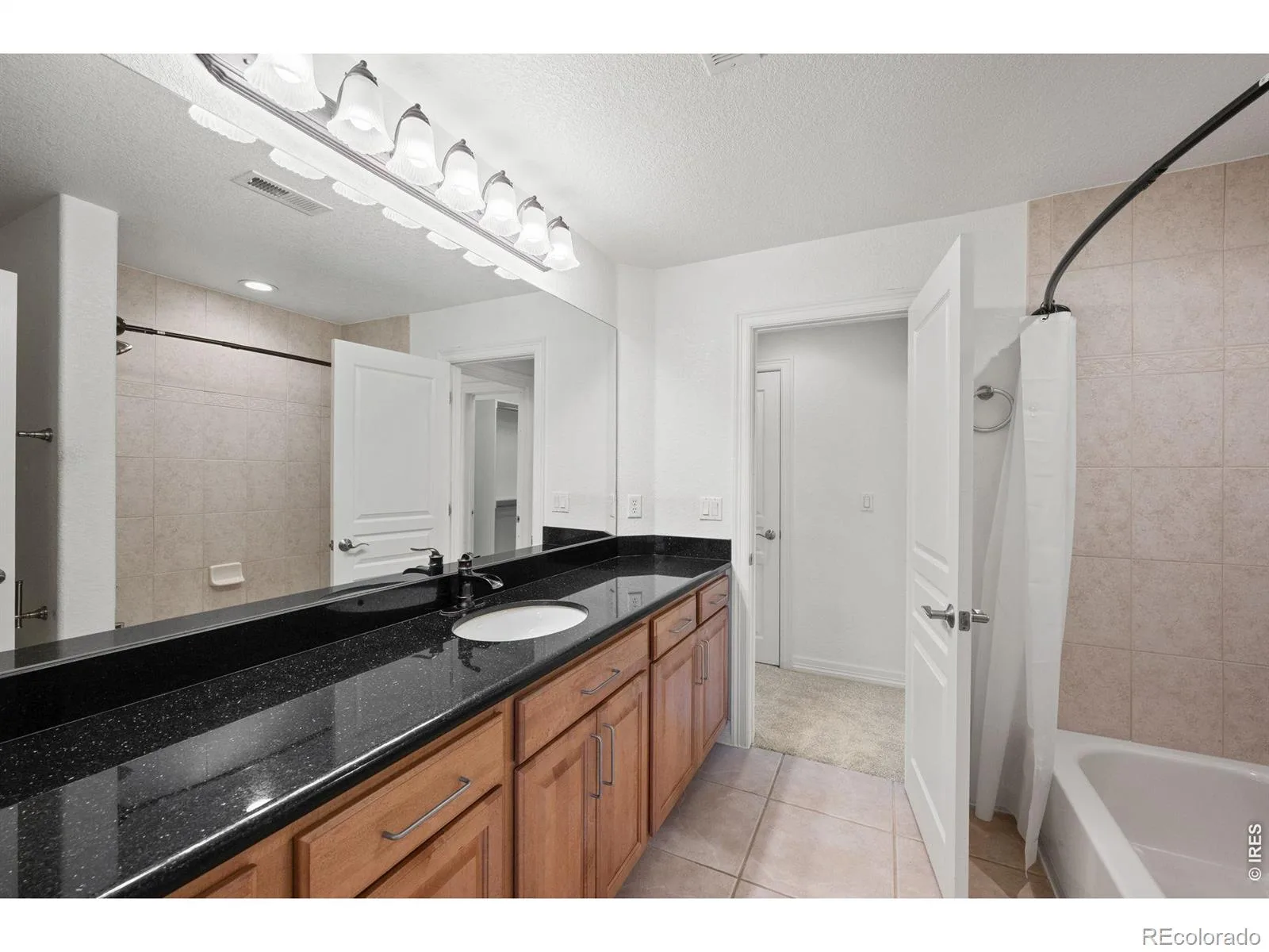 977 Thorncreek Court Thornton CO 80241 | MLS #RECIR1063968 07132026064138 1600 29