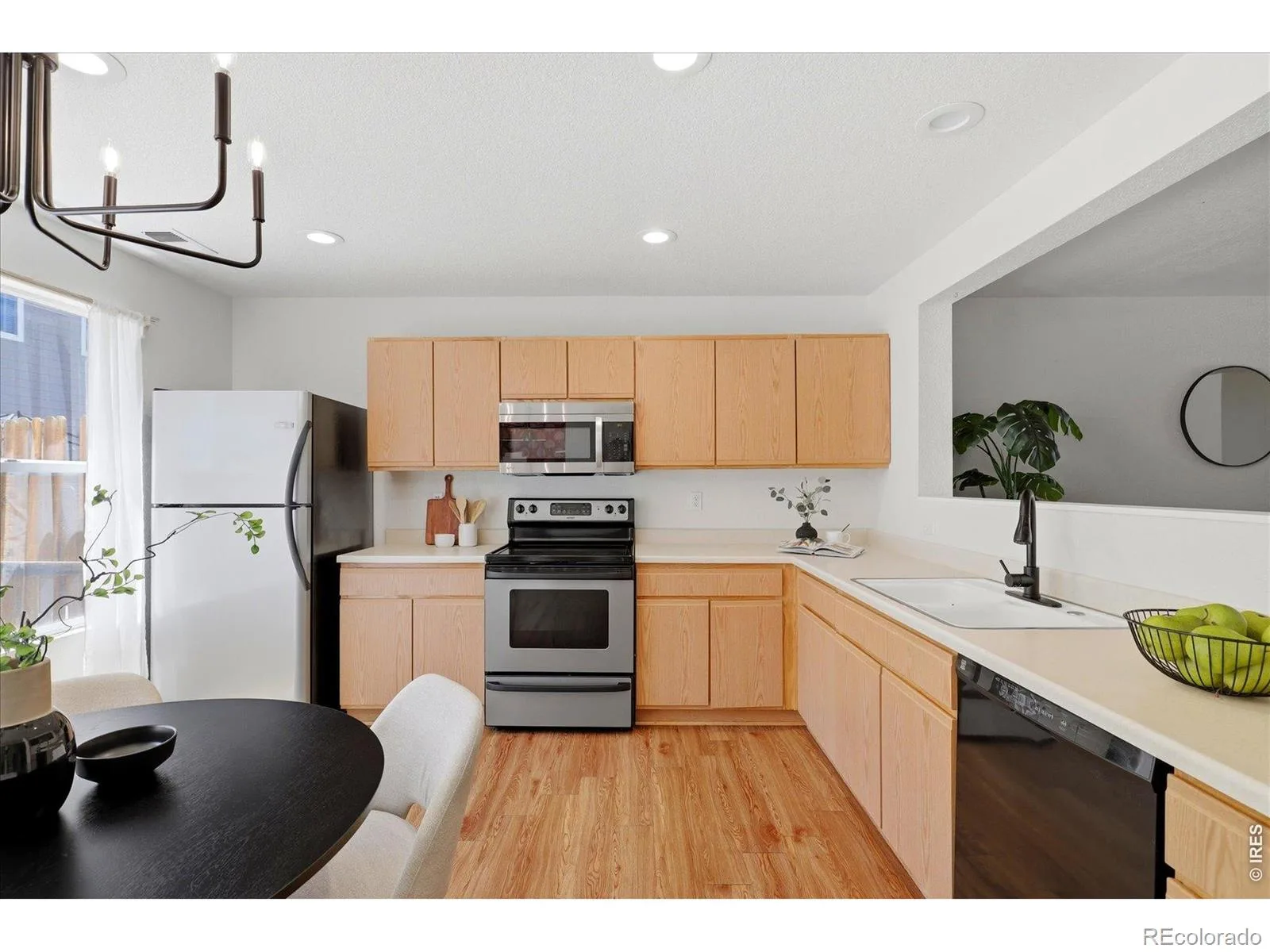2282 E 111th Drive Northglenn CO 80233 | MLS #RECIR1064006 07132026064335 1600 11