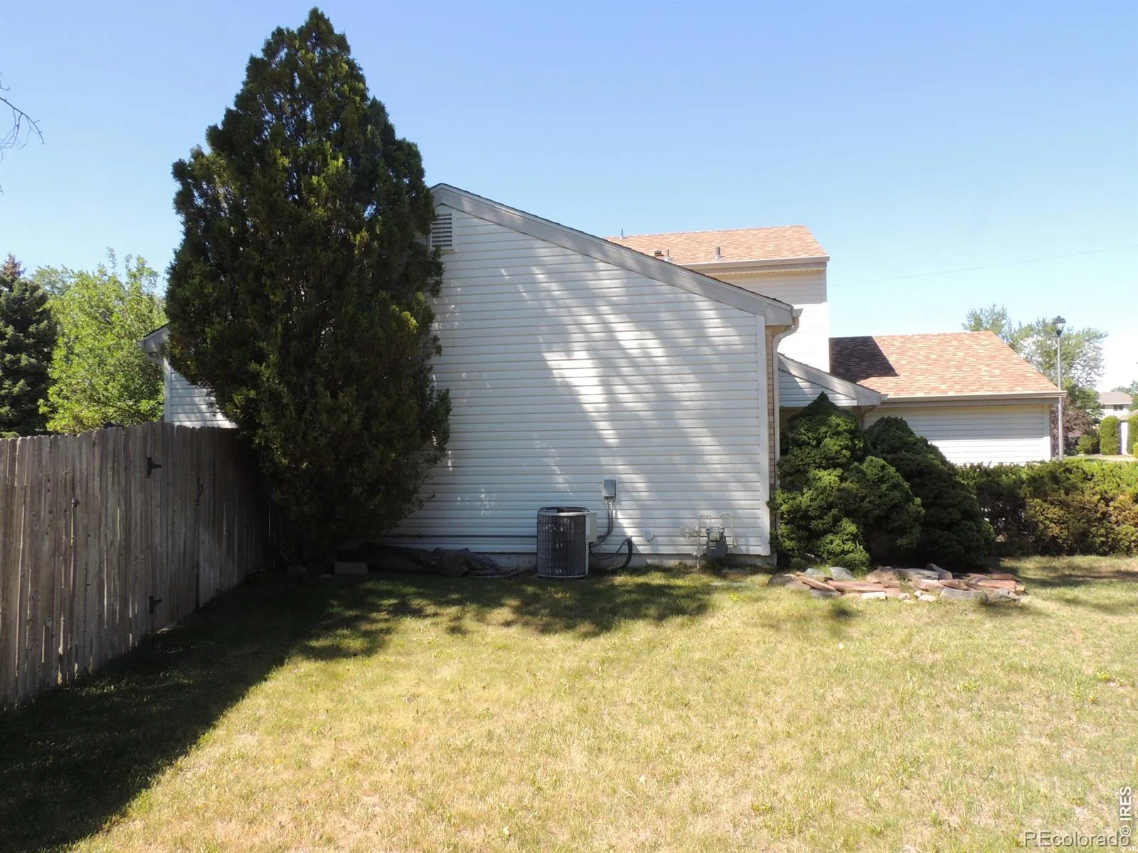 5240 S Pagosa Way Centennial CO 80015 MLS #RECIR1064014 07132026064327 1600 18