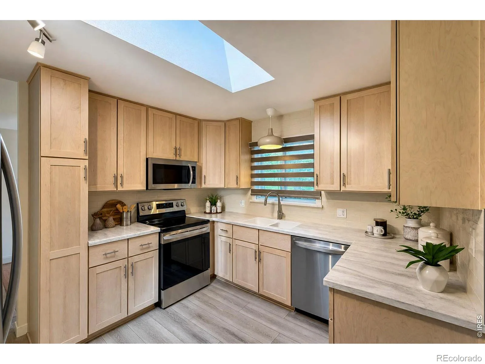 300 Crestridge Lane Longmont CO 80501 | MLS #RECIR1064092 07242026020541 1600 12