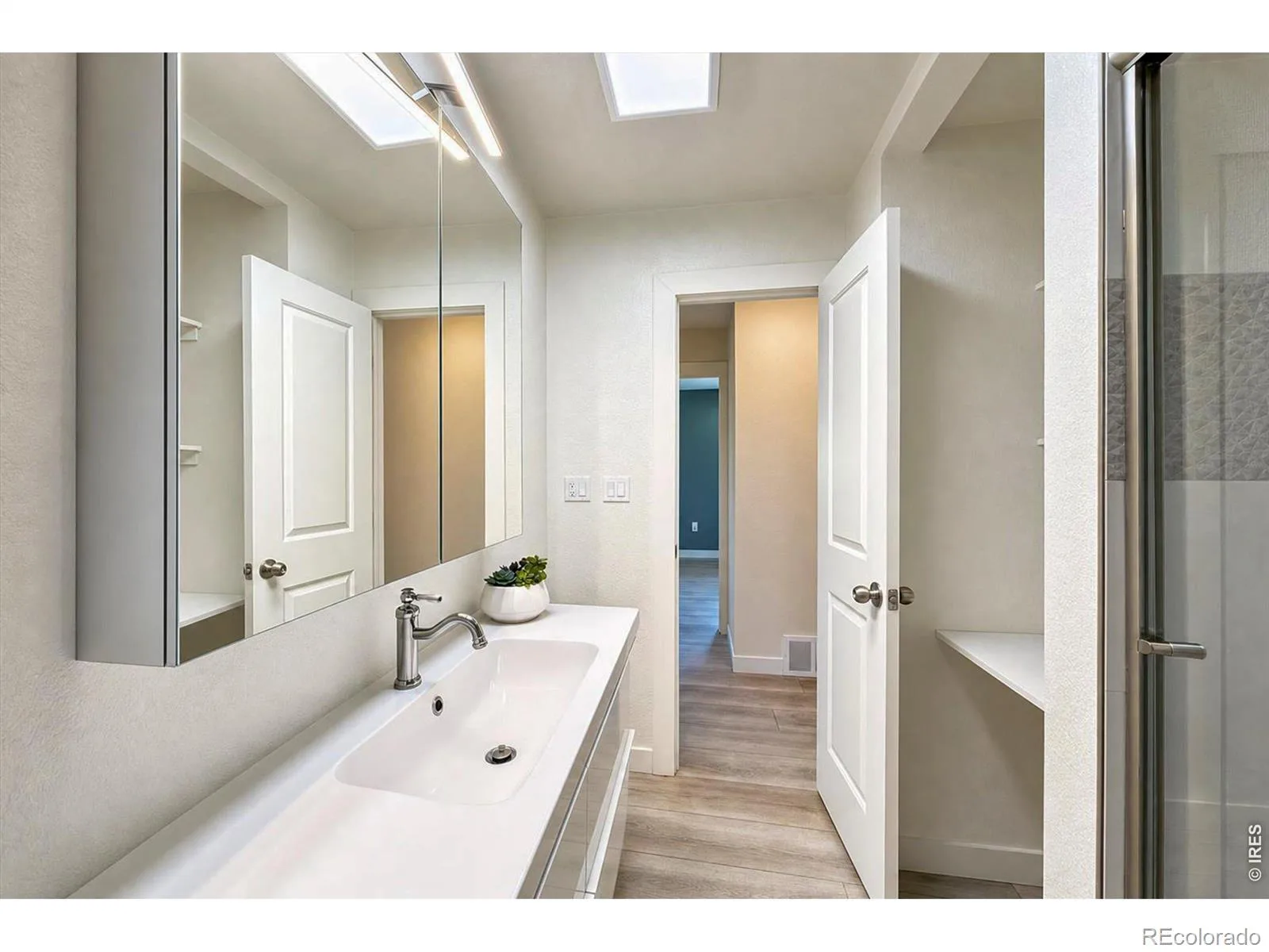 300 Crestridge Lane Longmont CO 80501 | MLS #RECIR1064092 07242026020541 1600 31