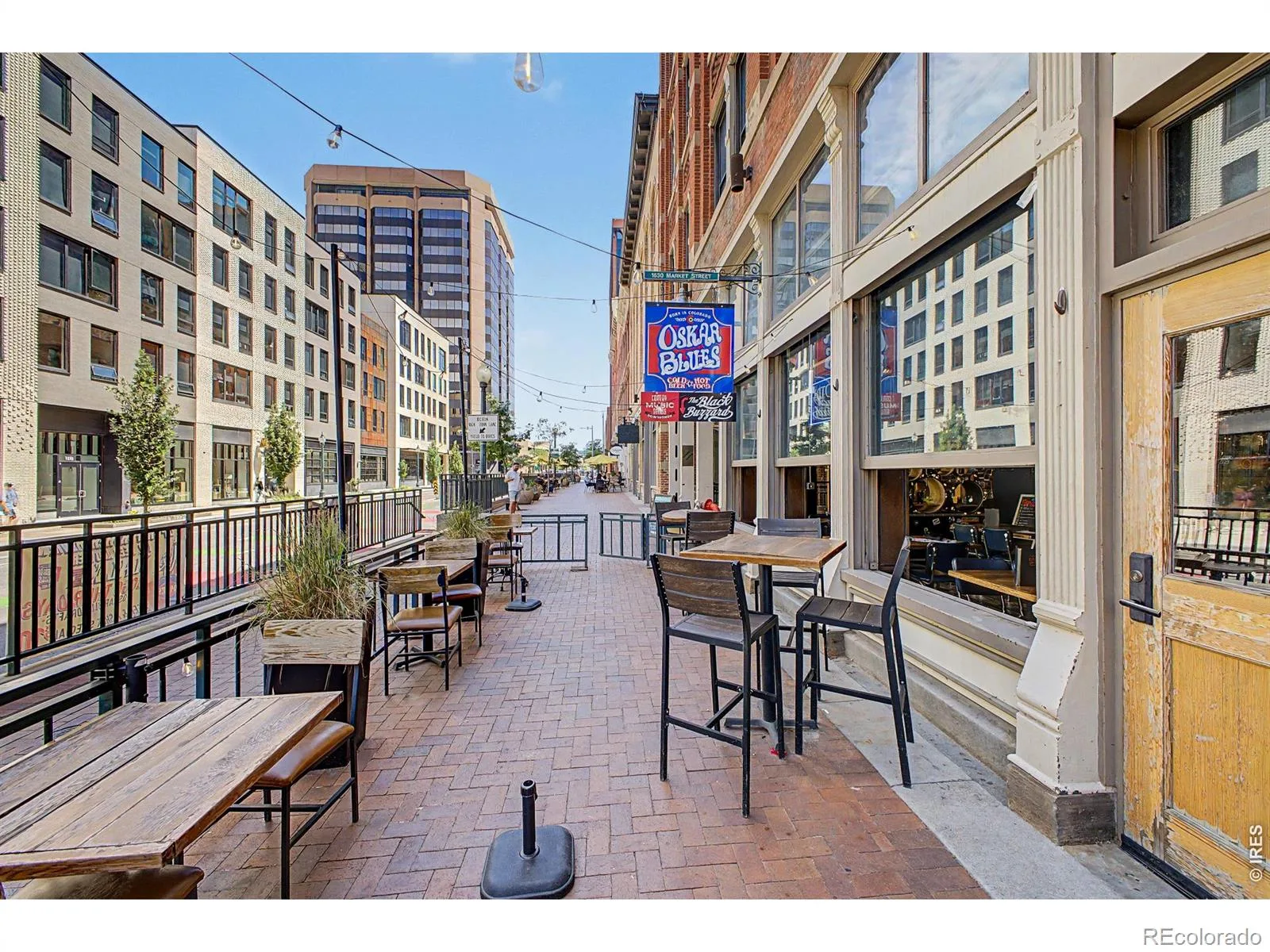 1625 Larimer Street #2805 Denver CO 80202 MLS #RECIR1064121 07142026172426 1600 39