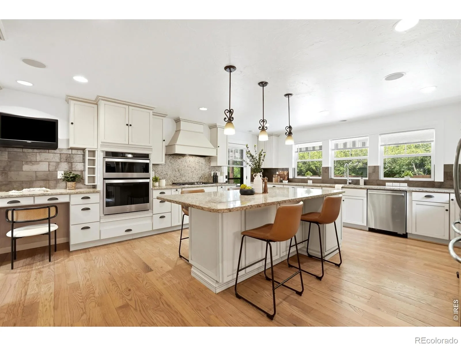 5000 S Chester Street Greenwood Village CO 80111 | MLS #RECIR1064125 08262026222744 1600 25