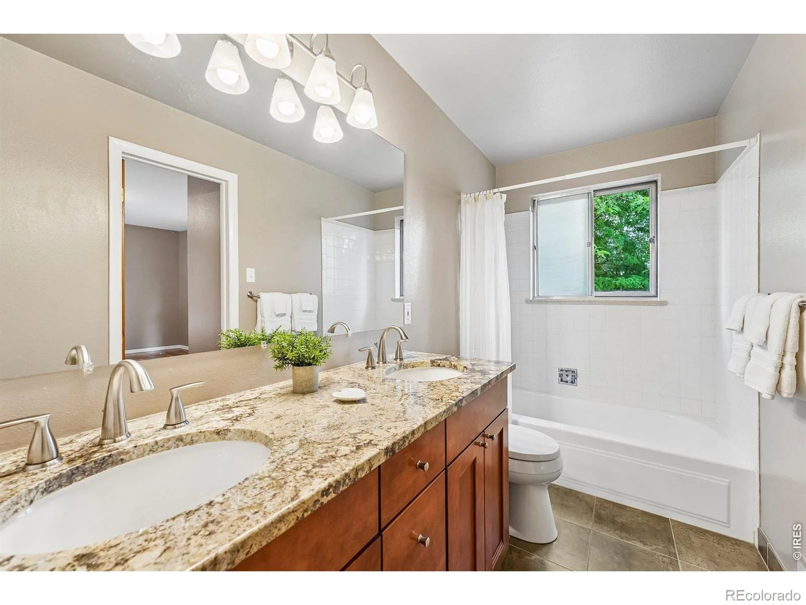2720 S Chase Way Denver CO 80227 | MLS #REC8737363 07142026194312 1600 20
