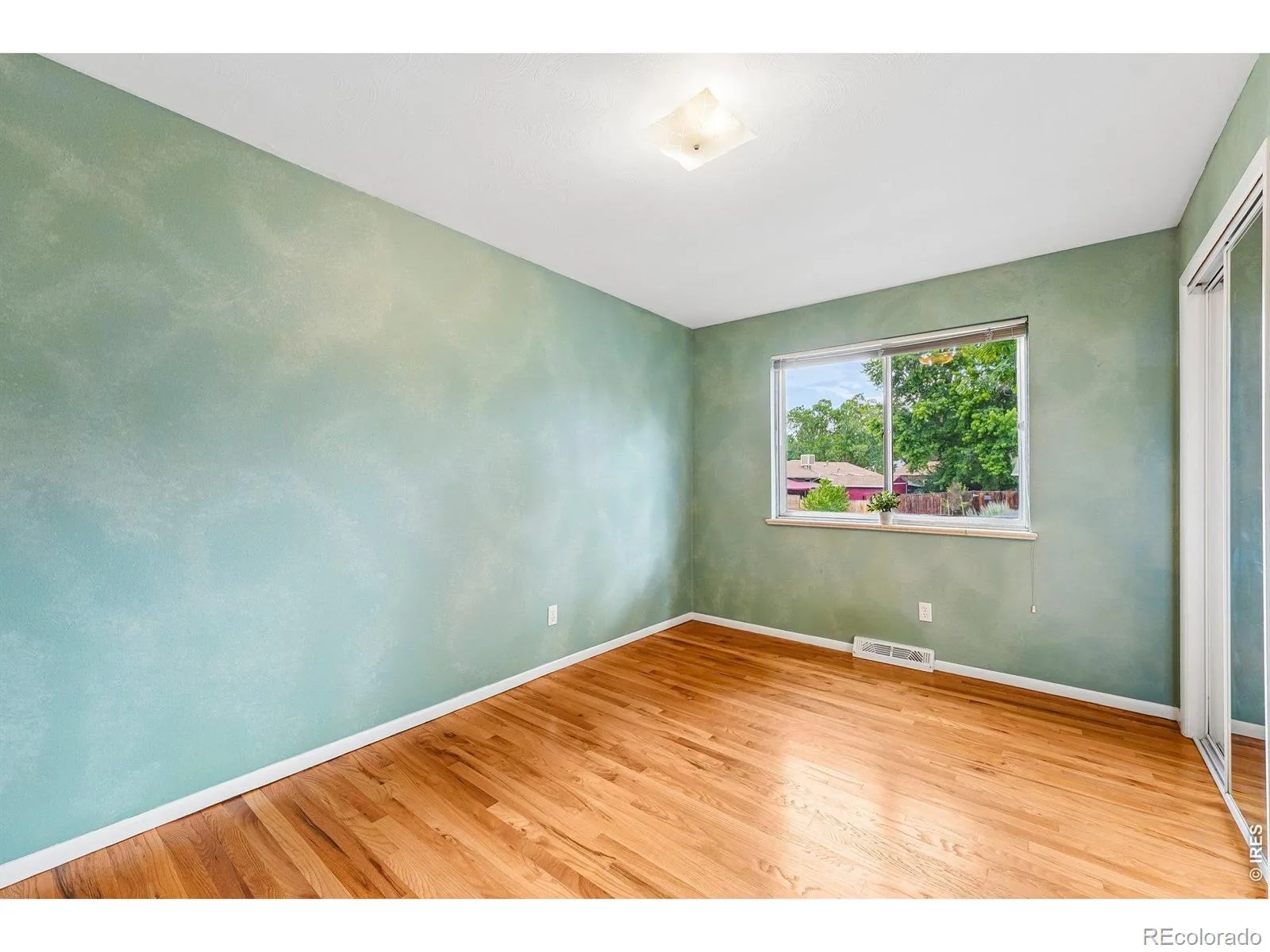 2720 S Chase Way Denver CO 80227 | MLS #REC8737363 07142026194312 1600 23
