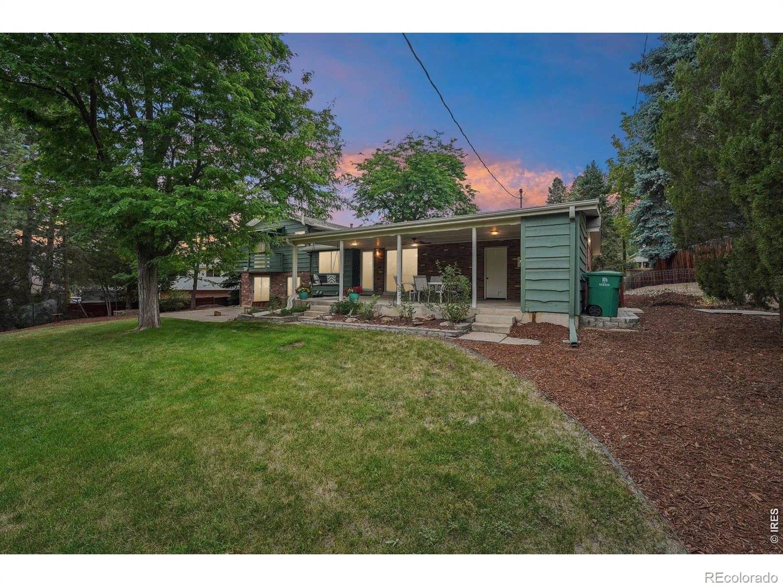 2720 S Chase Way Denver CO 80227 | MLS #REC8737363 07142026194312 1600 44