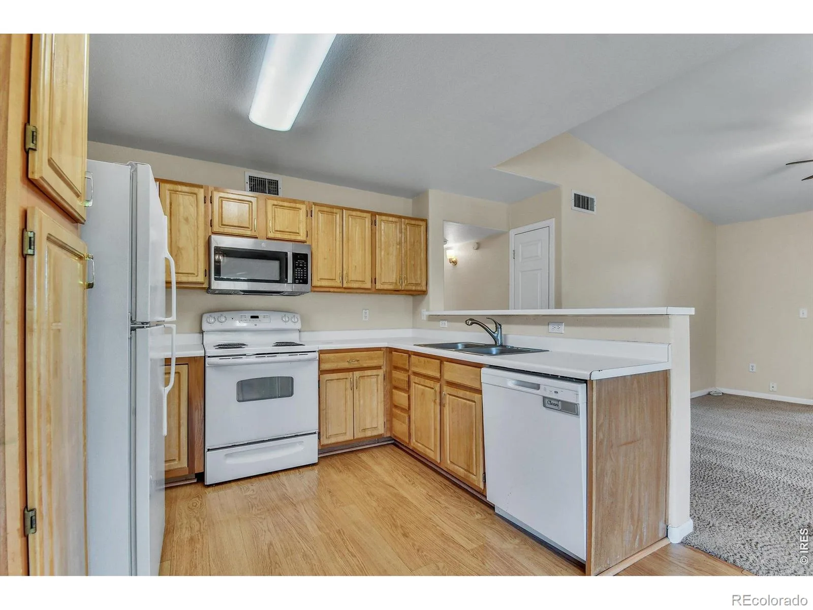 1070 Opal Street #204 Broomfield CO 80020 MLS #RECIR1064167 07162026044623 1600 11