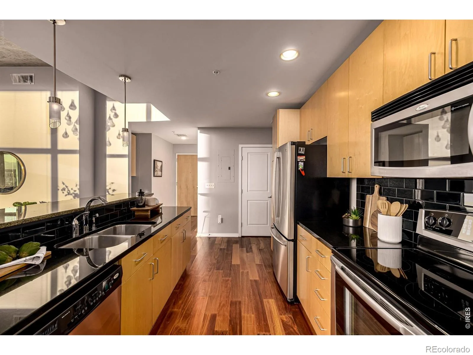 1700 Bassett Street #2117 Denver CO 80202 MLS #RECIR1064177 07142026235013 1600 21