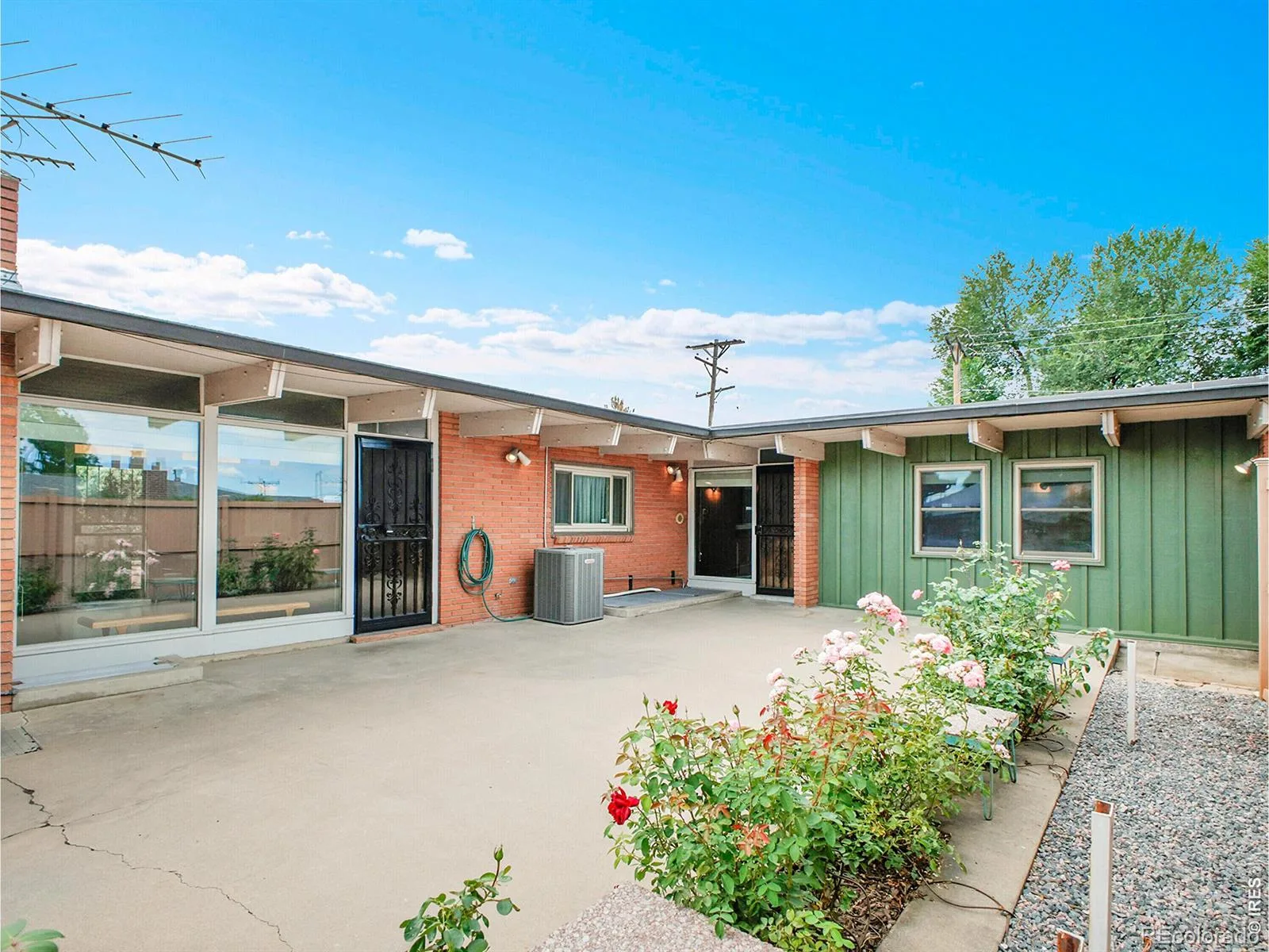 4677 E Hampden Avenue Denver CO 80222 MLS #REC8468694 07142026235131 1600 3