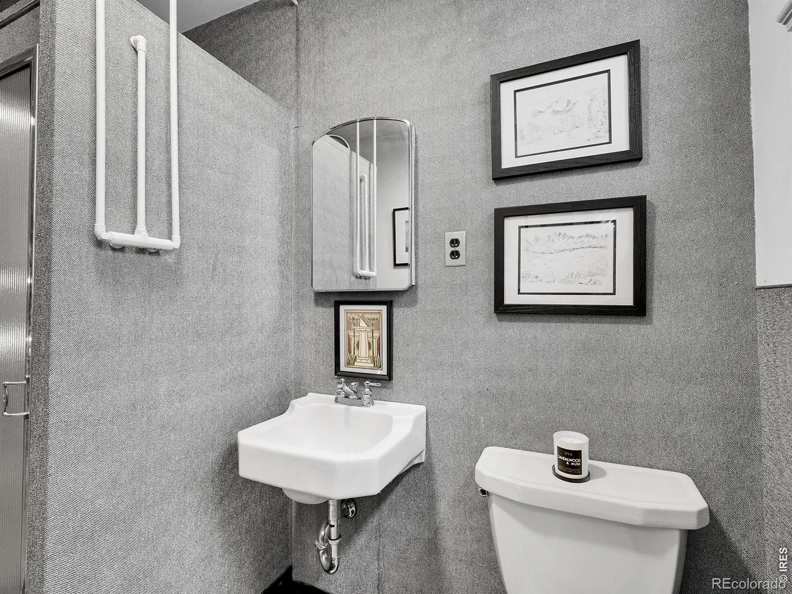 4677 E Hampden Avenue Denver CO 80222 MLS #REC8468694 07142026235131 1600 41