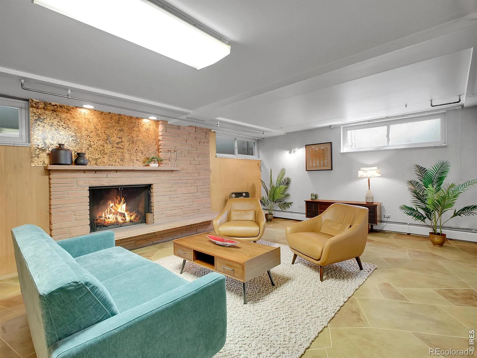 4677 E Hampden Avenue Denver CO 80222 MLS #REC8468694 07142026235131 1600 44