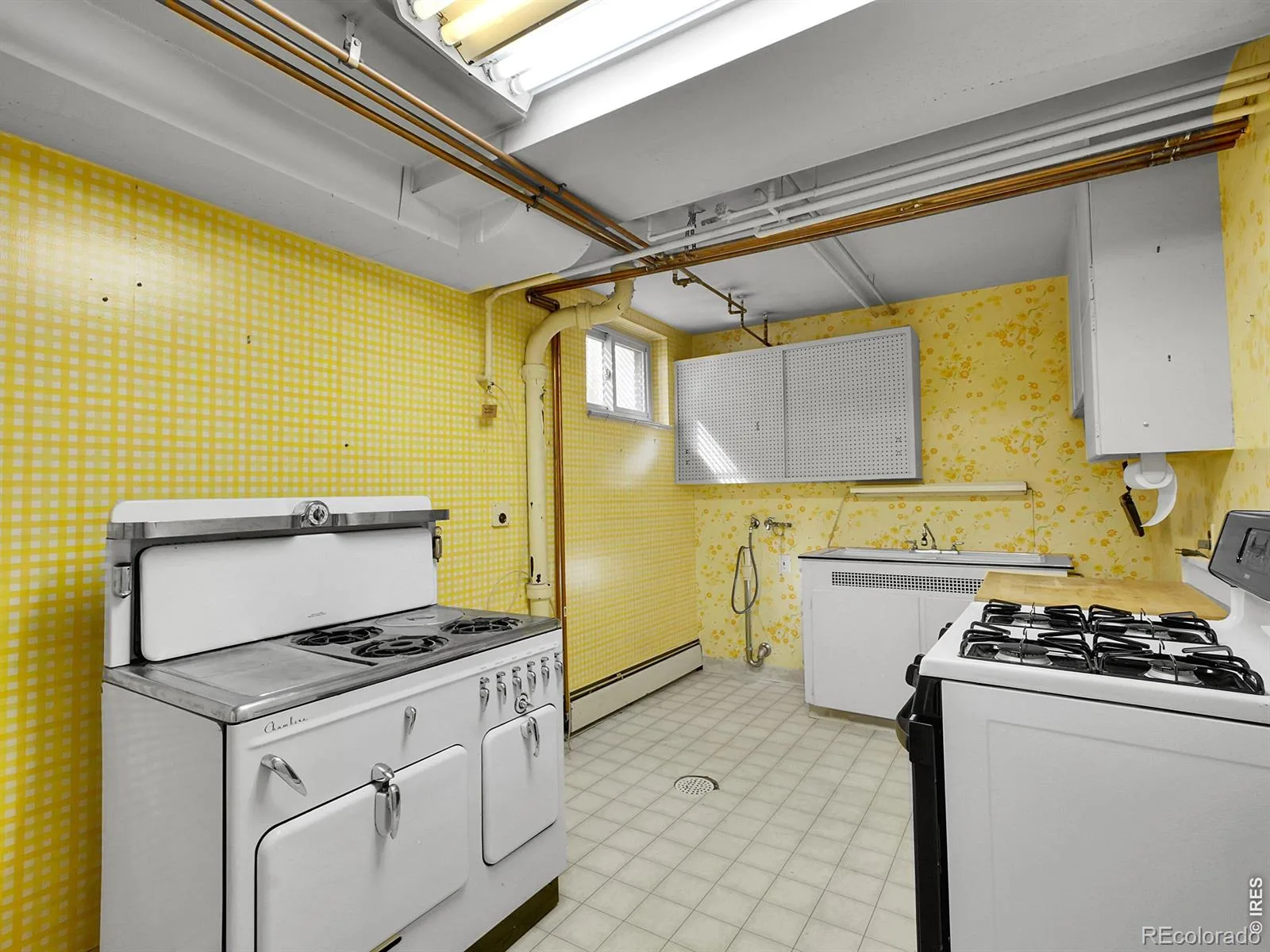 4677 E Hampden Avenue Denver CO 80222 MLS #REC8468694 07142026235131 1600 45
