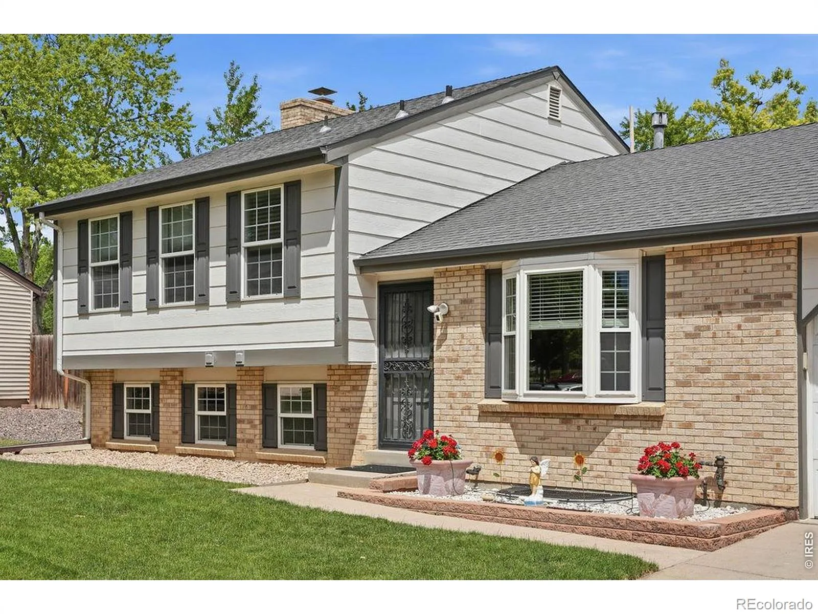 8240 Garland Drive Arvada CO 80005 MLS #RECIR1064277 07152026230412 1600 2