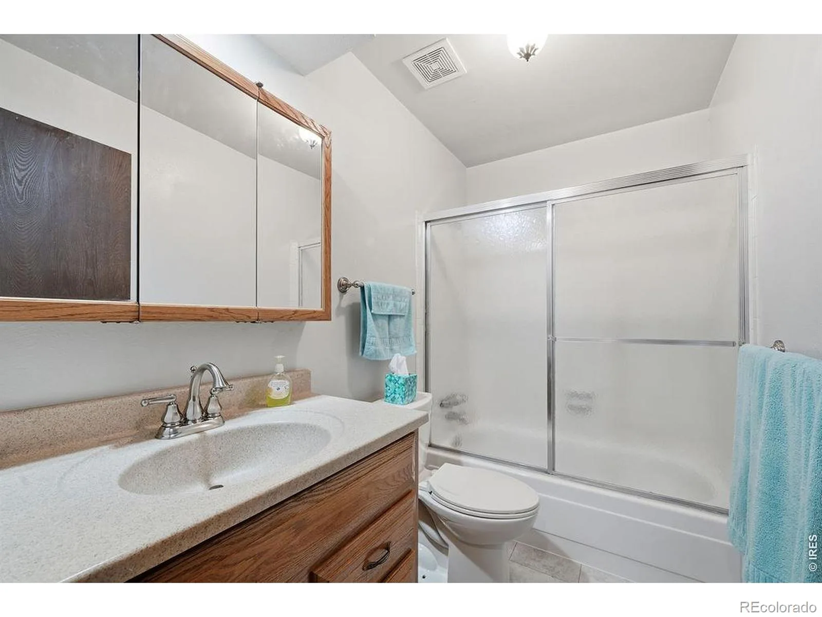 8240 Garland Drive Arvada CO 80005 MLS #RECIR1064277 07152026230412 1600 21