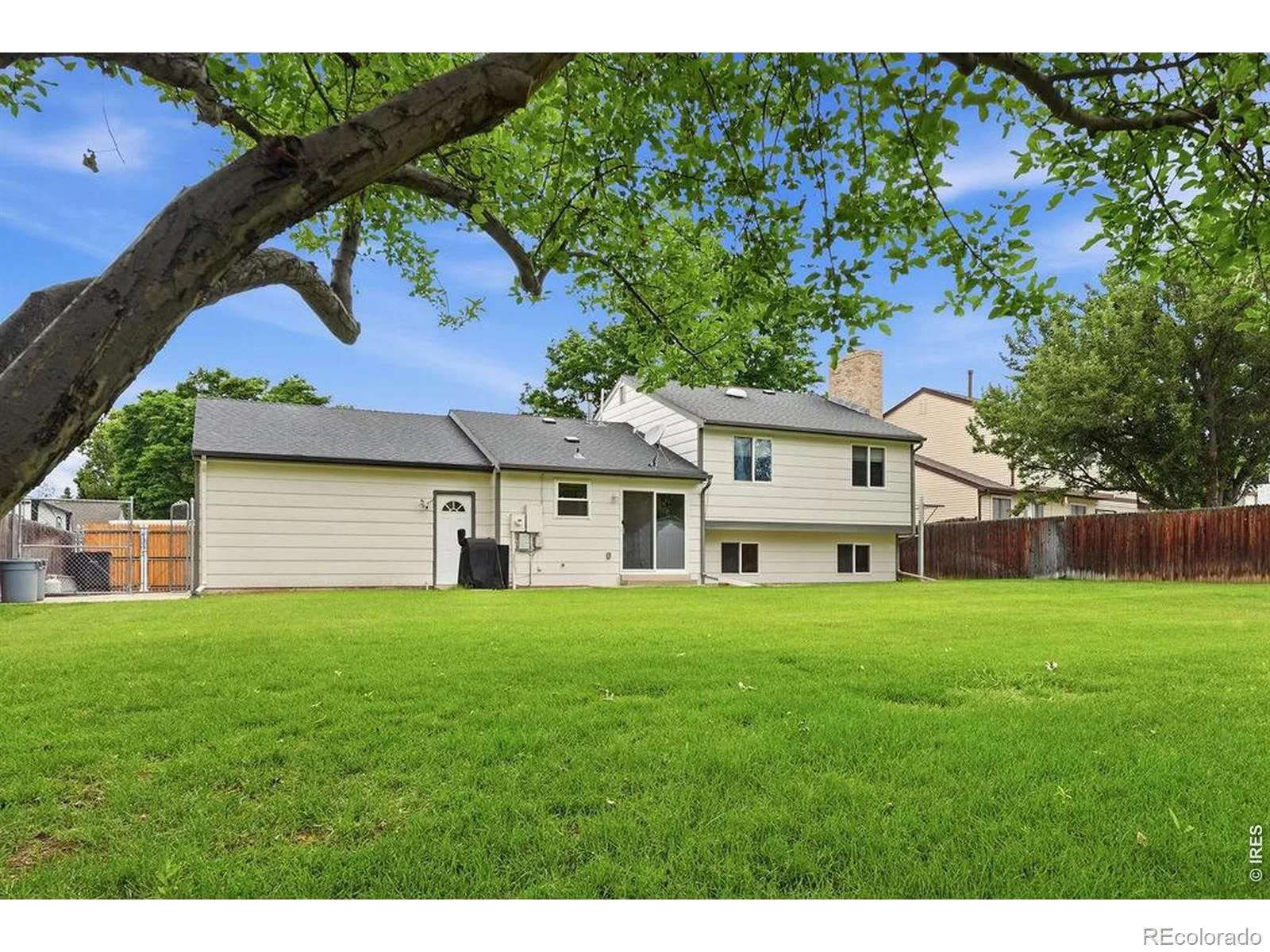 8240 Garland Drive Arvada CO 80005 MLS #RECIR1064277 07152026230412 1600 36