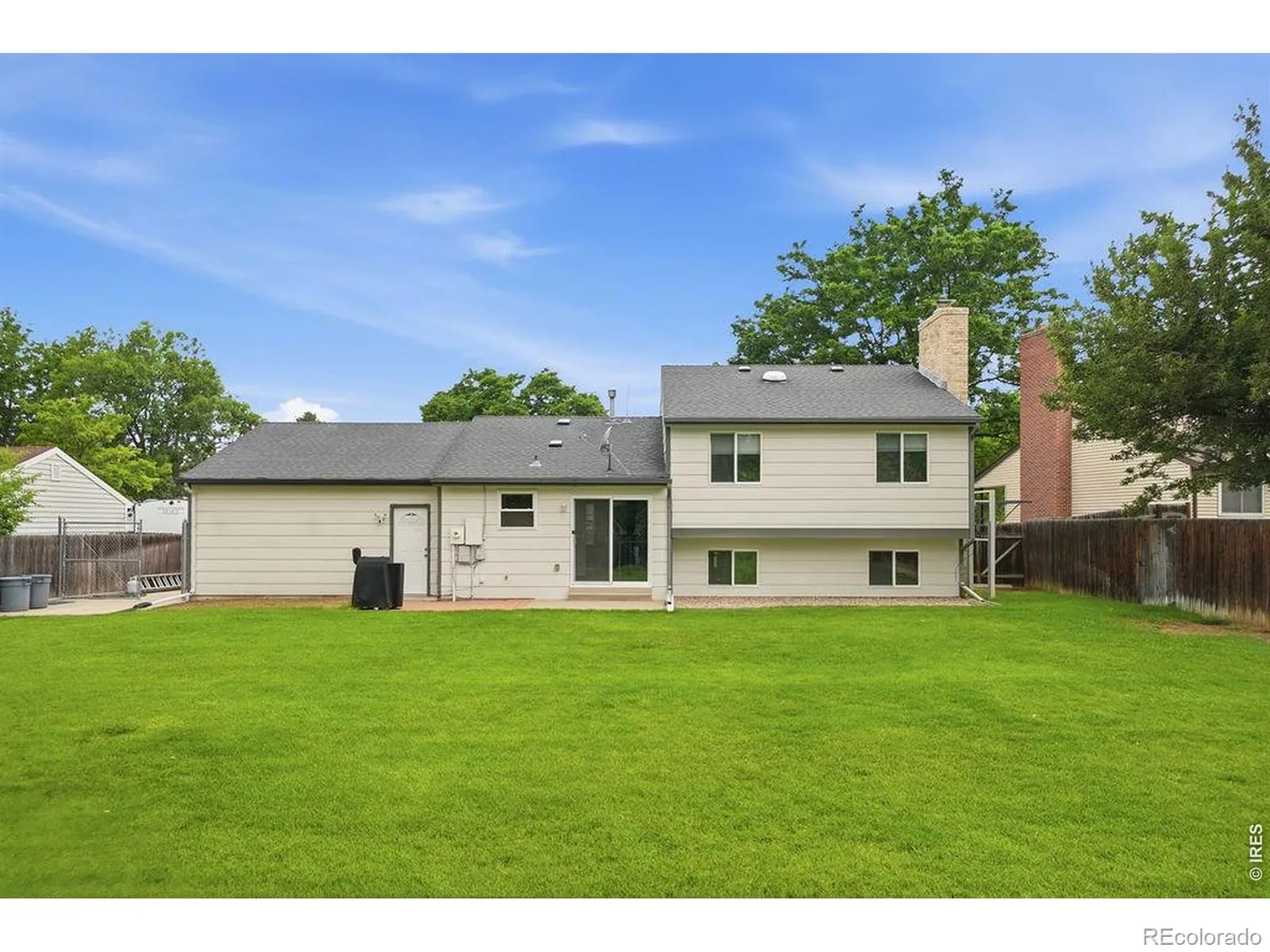 8240 Garland Drive Arvada CO 80005 MLS #RECIR1064277 07152026230412 1600 37