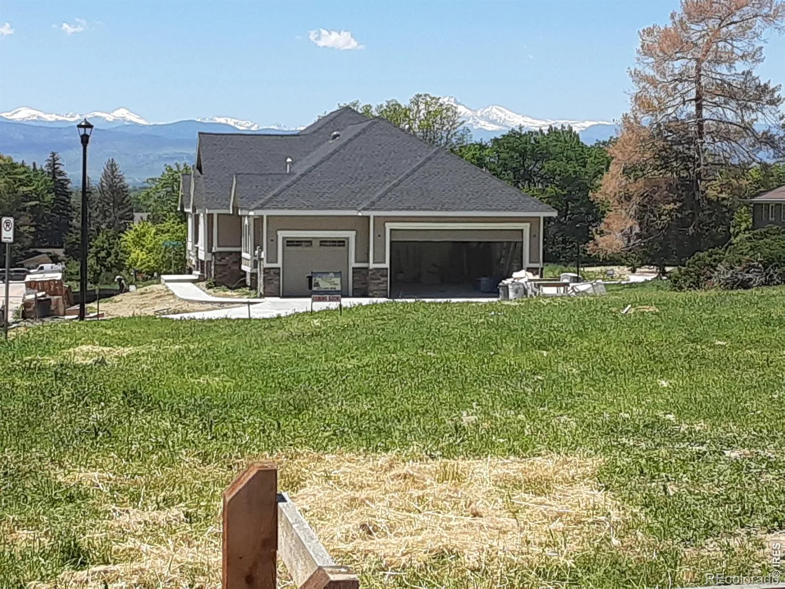 2128 Longs Peak Avenue Longmont CO 80501 | MLS #RECIR1064419 08262026000504 1600 2