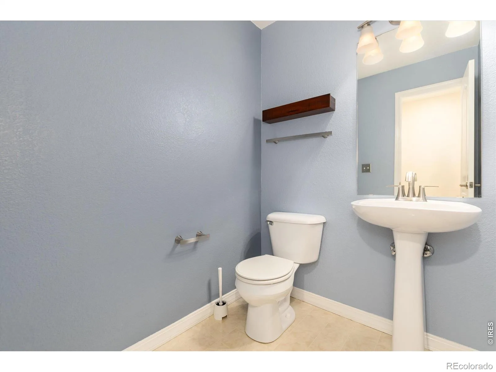 1419 Red Mountain Drive #113 Longmont CO 80504 | MLS #RECIR1064421 07172026005635 1600 19