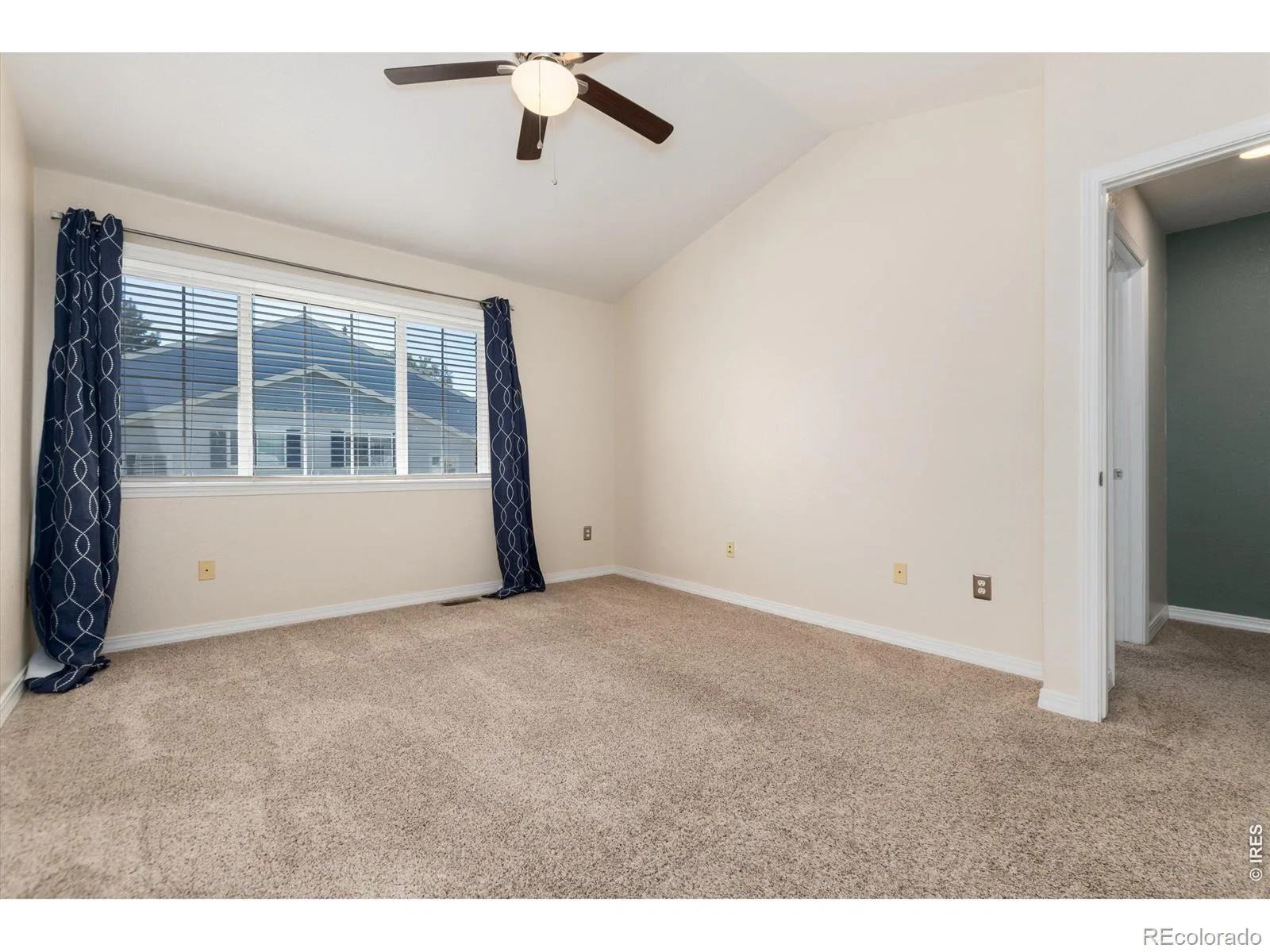 1419 Red Mountain Drive #113 Longmont CO 80504 | MLS #RECIR1064421 07172026005635 1600 21