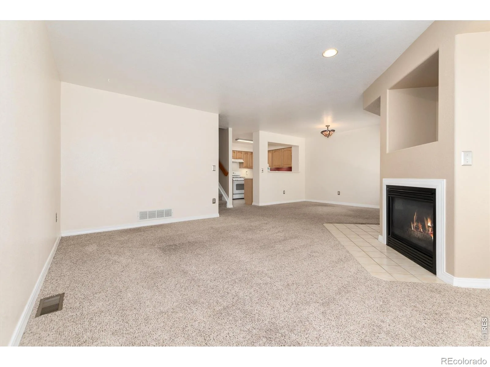 1419 Red Mountain Drive #113 Longmont CO 80504 | MLS #RECIR1064421 07172026005635 1600 9