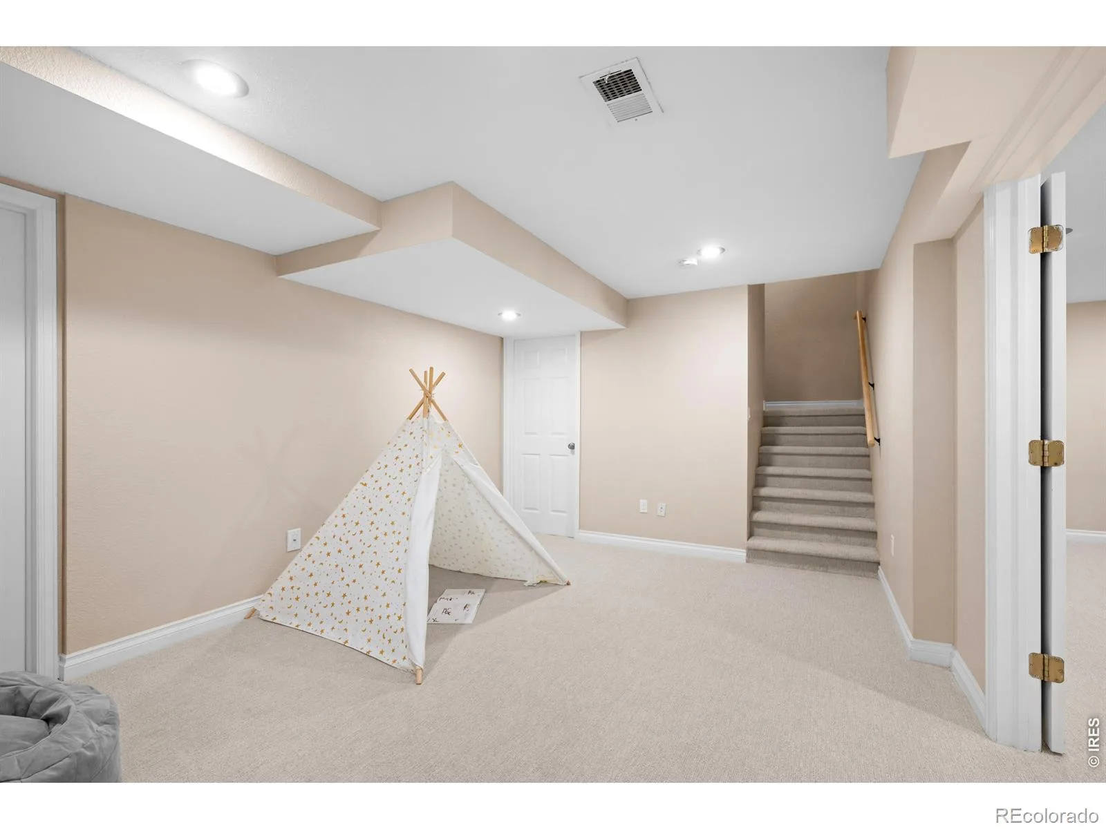 6465 Yank Court #B Arvada CO 80004 | MLS #RECIR1064444 07172026145632 1600 25