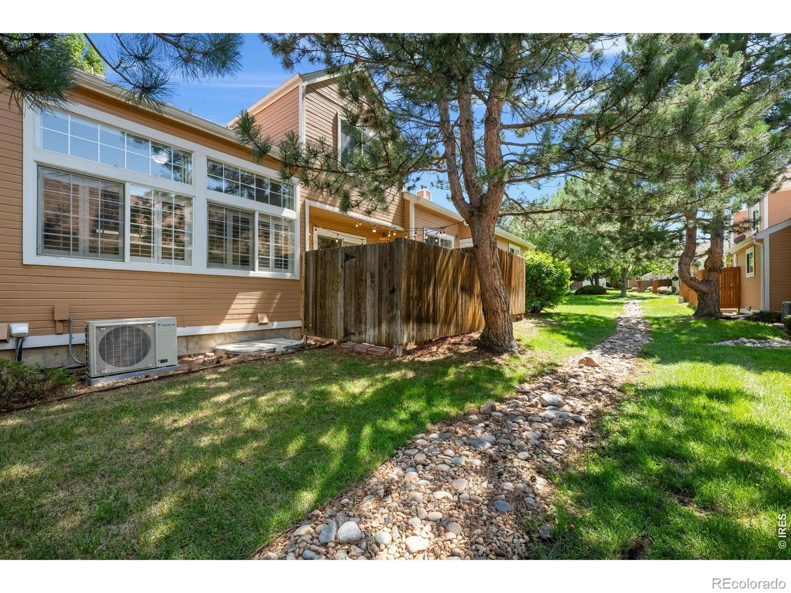 6465 Yank Court #B Arvada CO 80004 | MLS #RECIR1064444 07172026145632 1600 31
