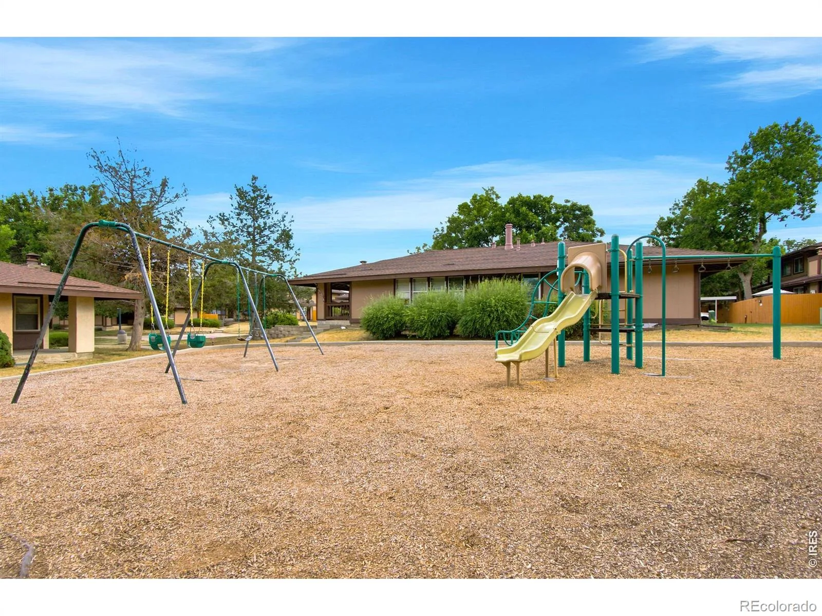 3747 S Granby Way Aurora CO 80014 | MLS #RECIR1064479 08042026002755 1600 32
