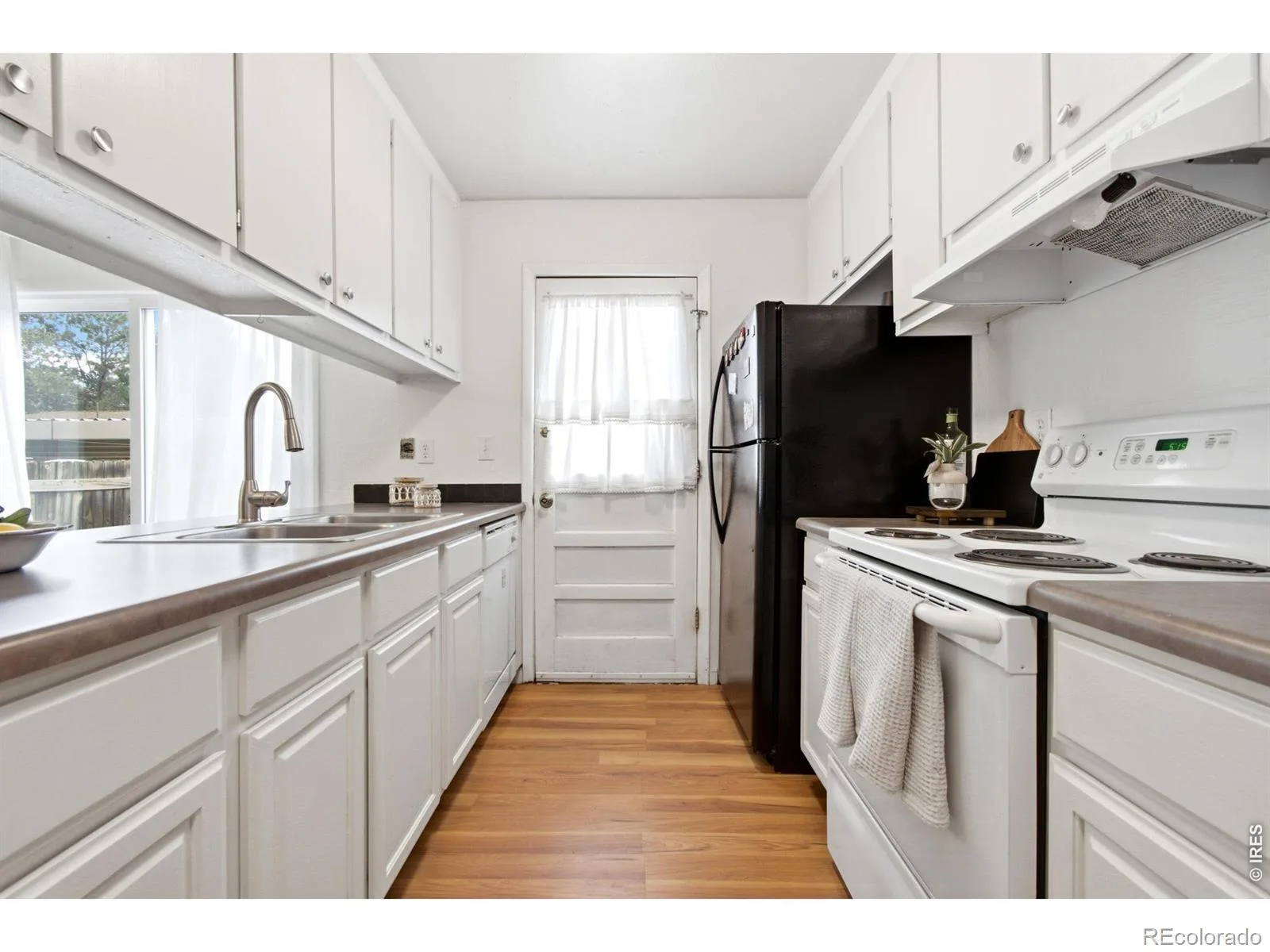 3747 S Granby Way Aurora CO 80014 | MLS #RECIR1064479 08042026002755 1600 7