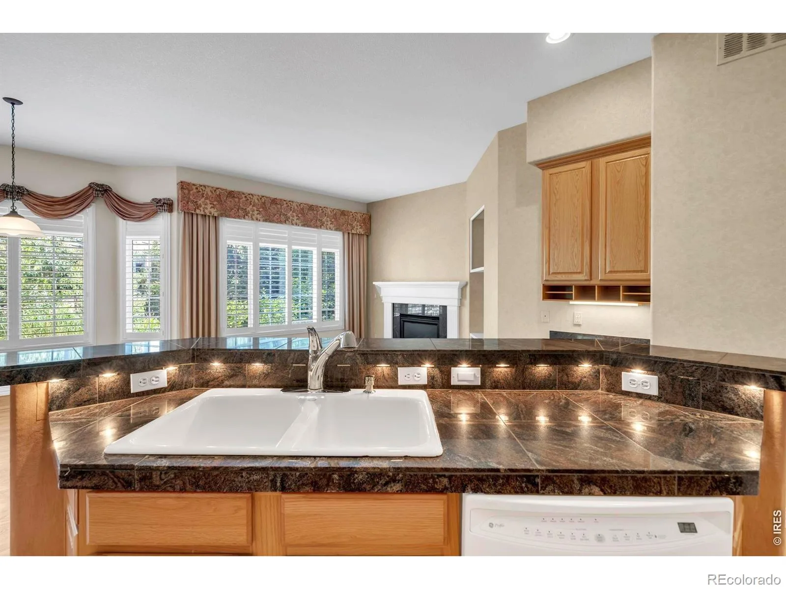 49 Coral Place Greenwood Village CO 80111 | MLS #RECIR1064506 07172026202419 1600 22