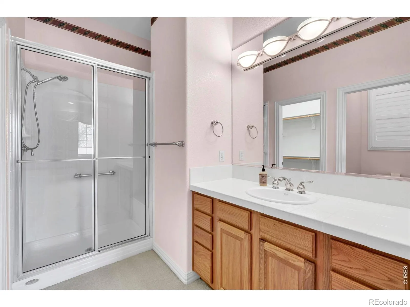 49 Coral Place Greenwood Village CO 80111 | MLS #RECIR1064506 07172026202419 1600 26