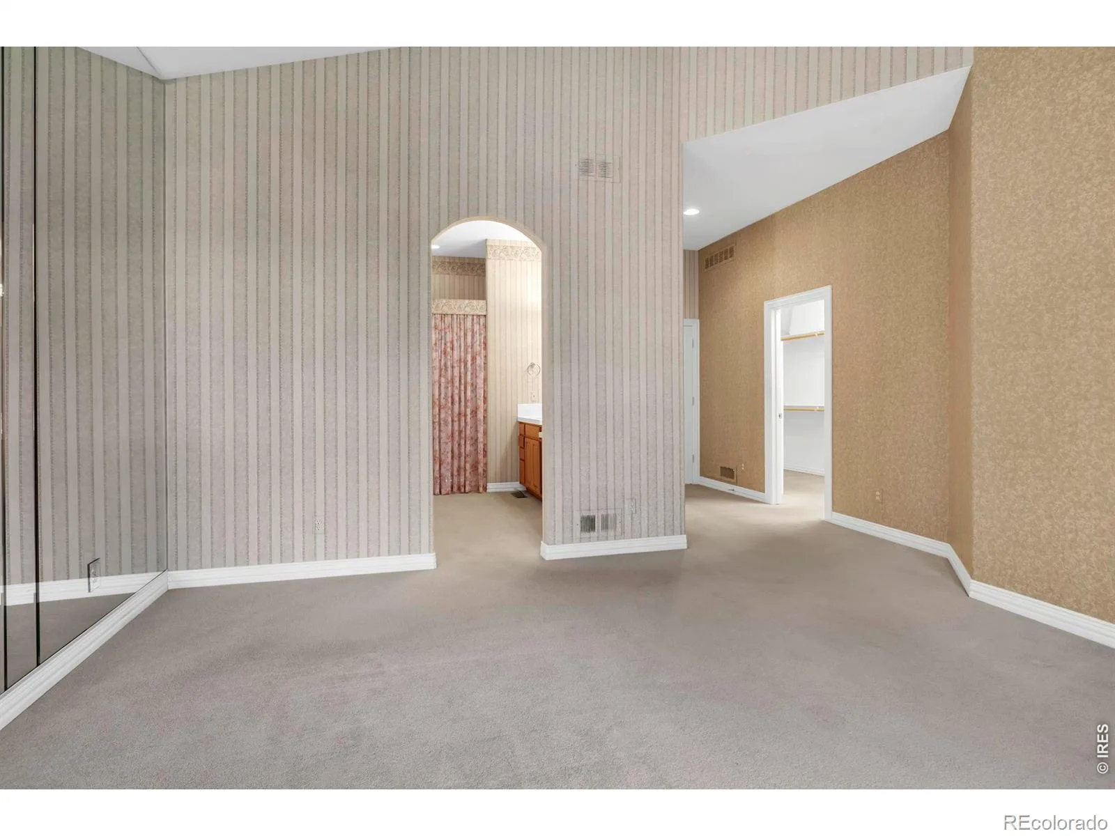 49 Coral Place Greenwood Village CO 80111 | MLS #RECIR1064506 07172026202419 1600 27