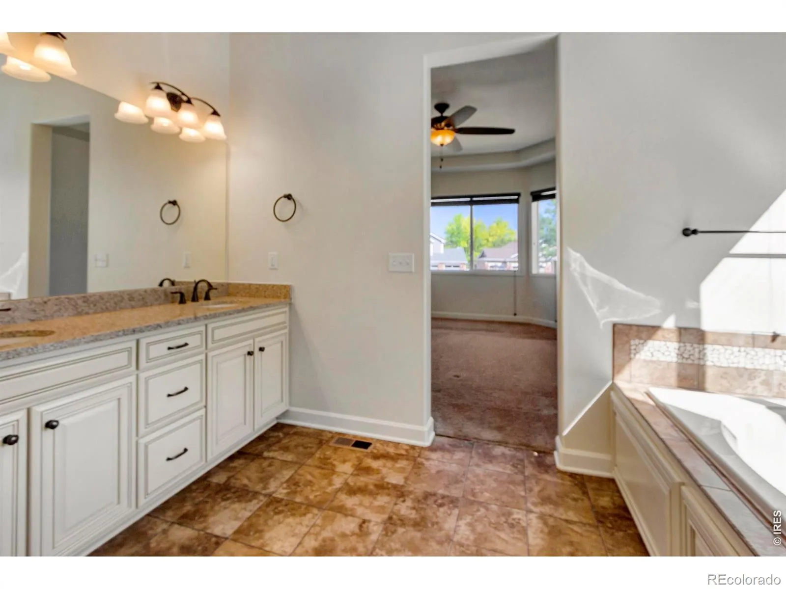 5373 Retreat Circle Longmont CO 80503 | MLS #RECIR1064575 08182026182723 1600 29