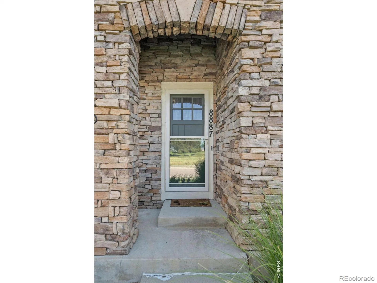 8887 Tappy Toorie Circle Highlands Ranch CO 80129 | MLS #RECIR1064576 07182026183403 1600 4