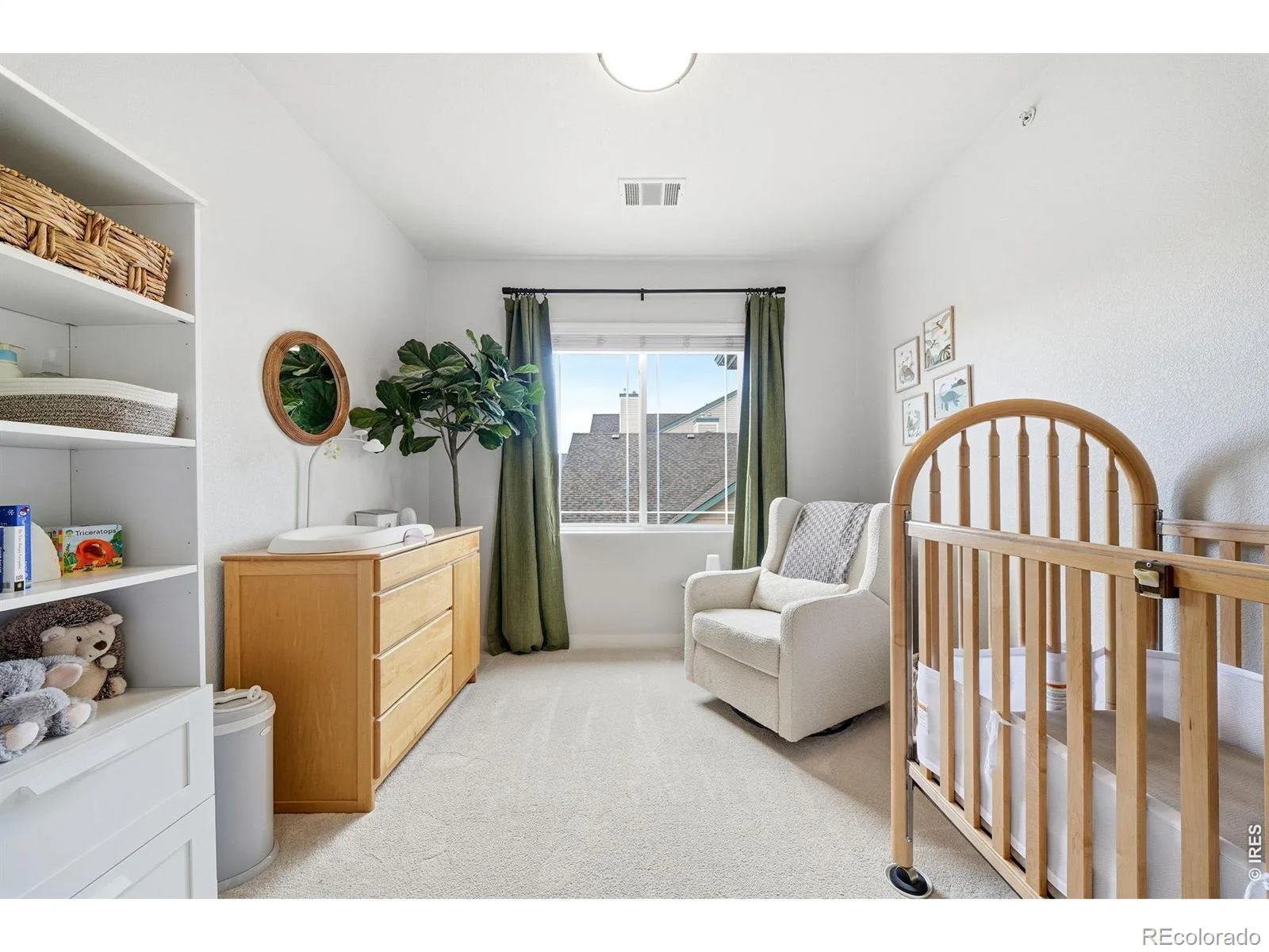 8329 S Independence Circle #306 Littleton CO 80128 | MLS #RECIR1064642 07202026194335 1600 19